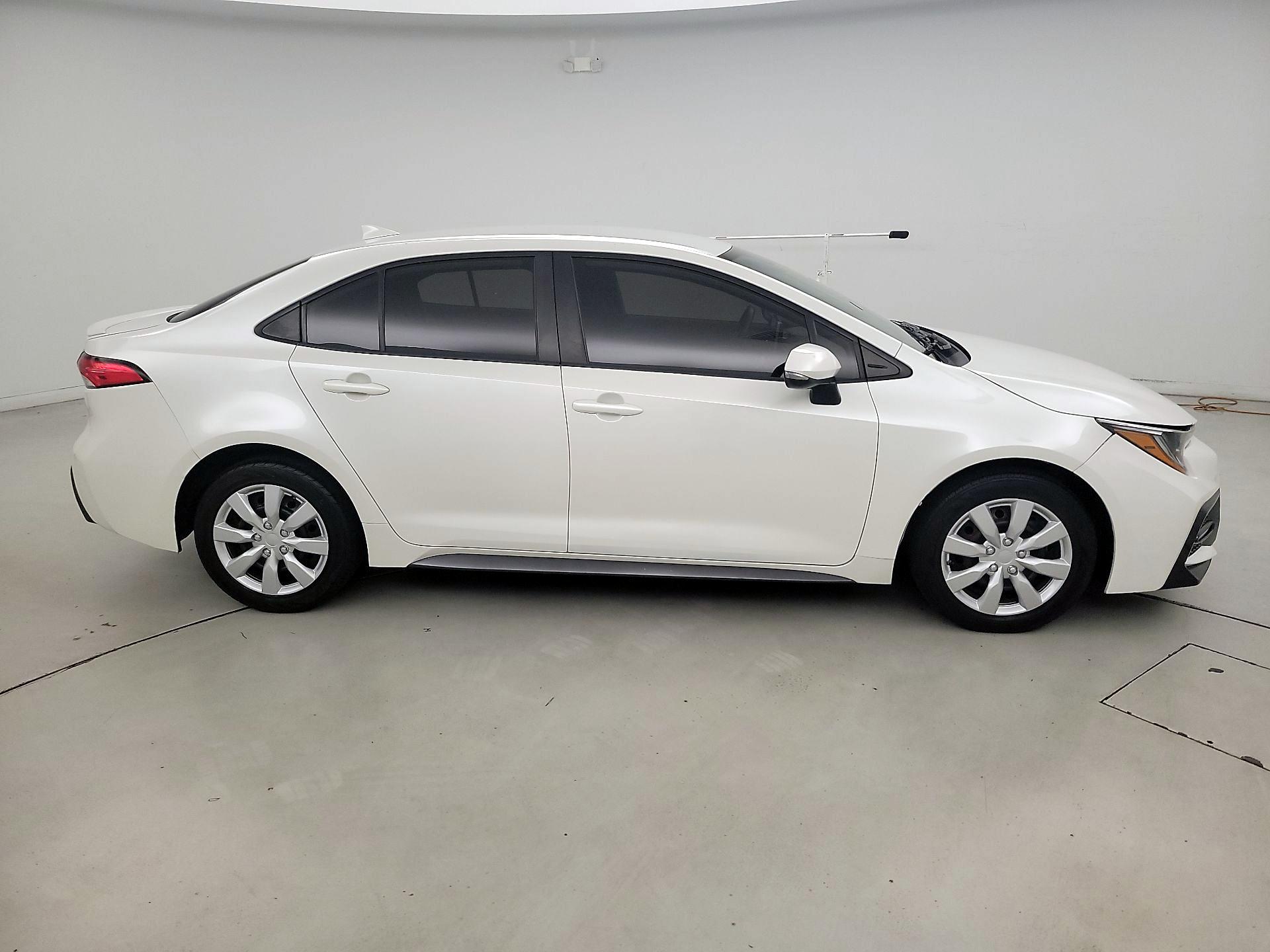 Thumbnail: 2021 Toyota Corolla - 4