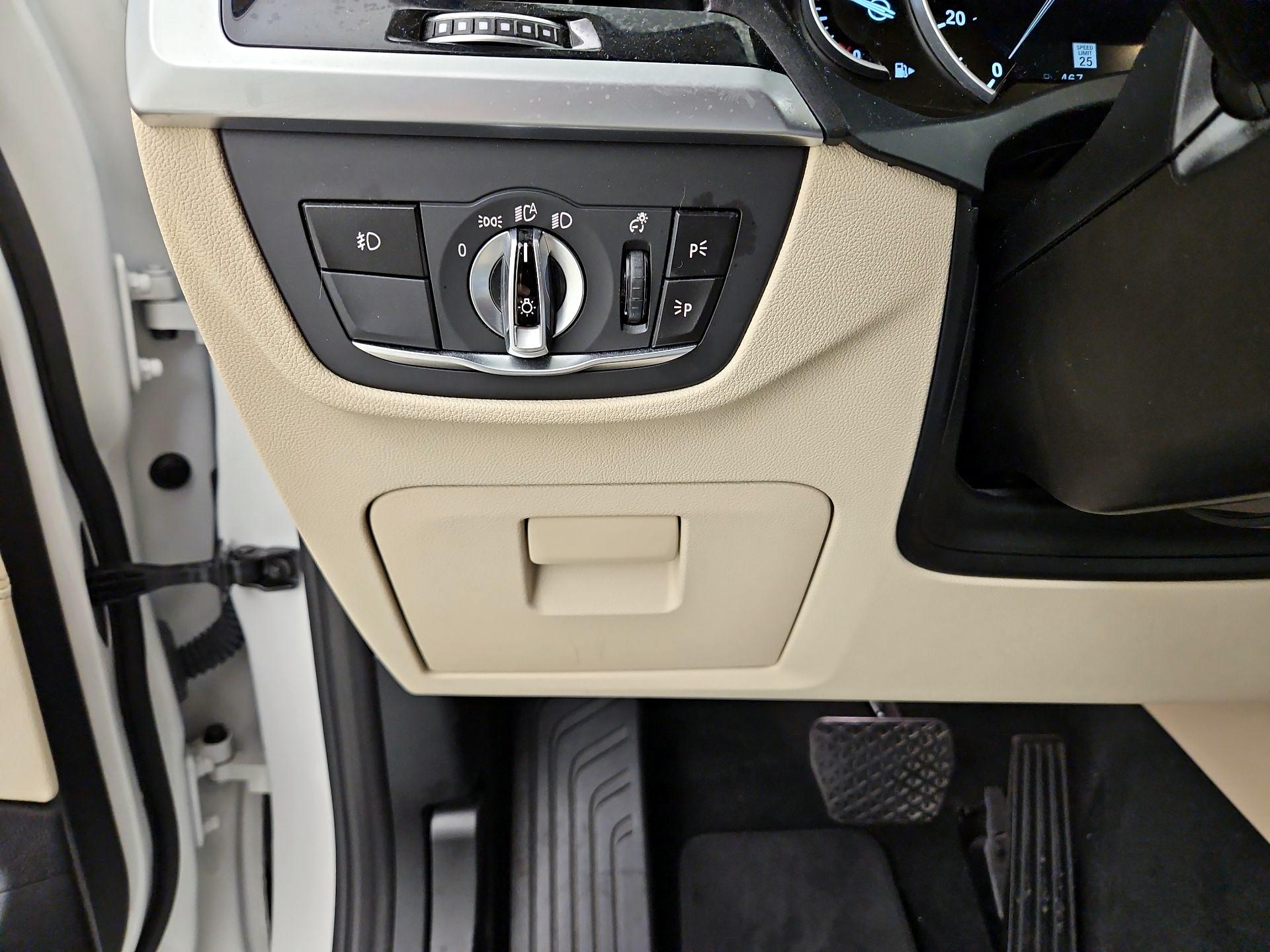 Thumbnail: 2019 BMW X3 - 13