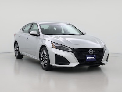 Silver 2023 Nissan Altima SV