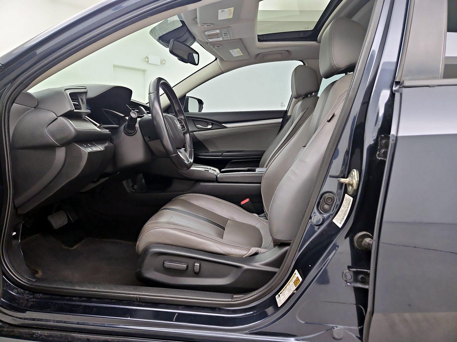 Thumbnail: 2016 Honda Civic - 11