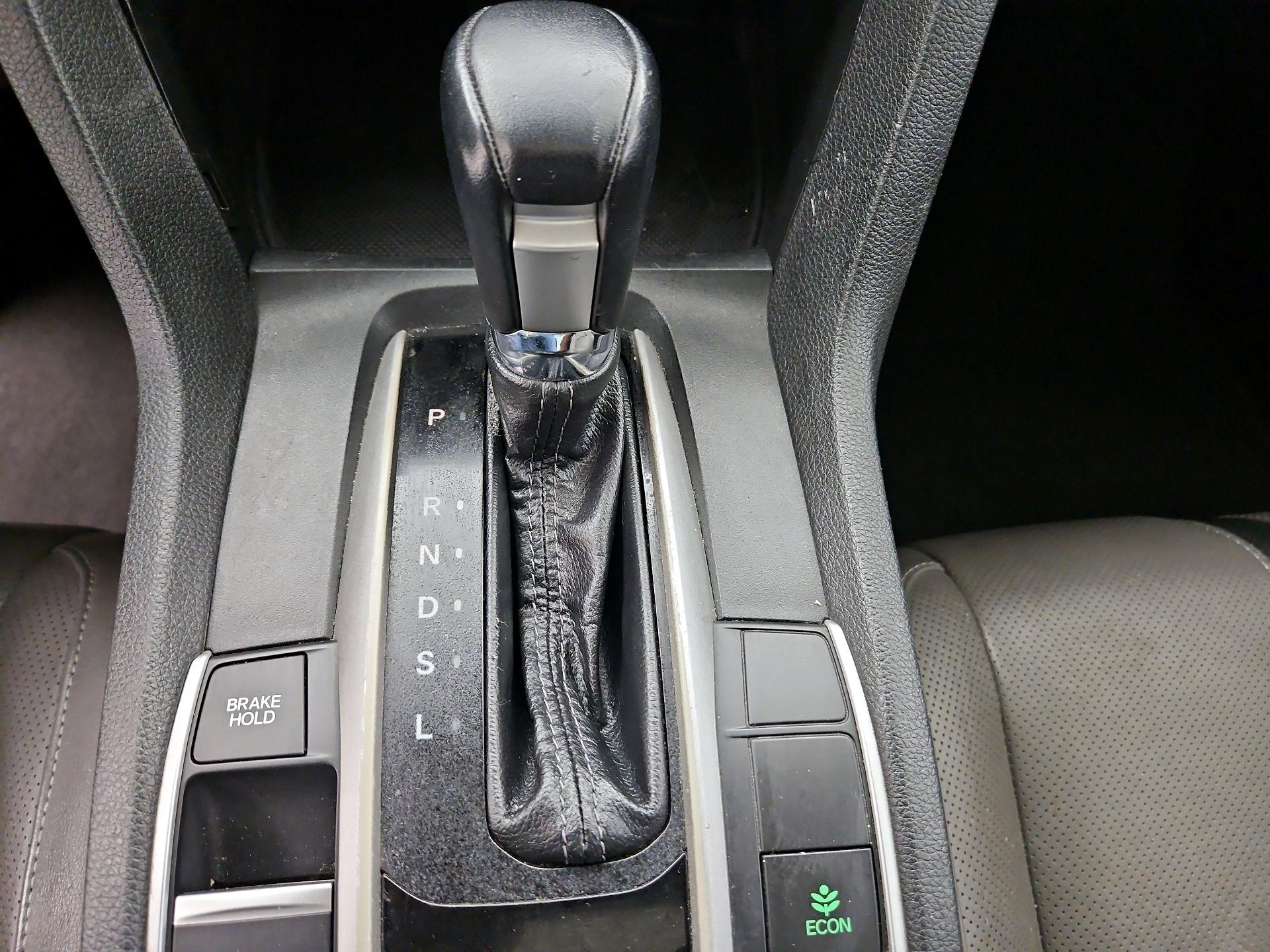 Thumbnail: 2016 Honda Civic - 18