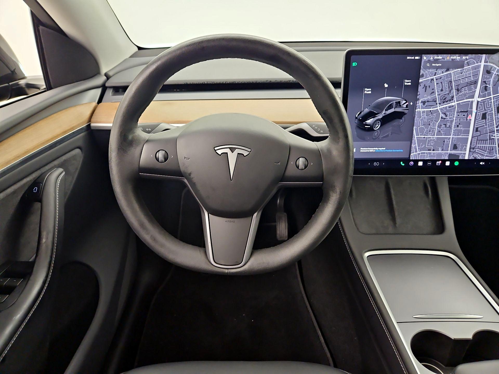 Thumbnail: 2024 Tesla Model Y - 10