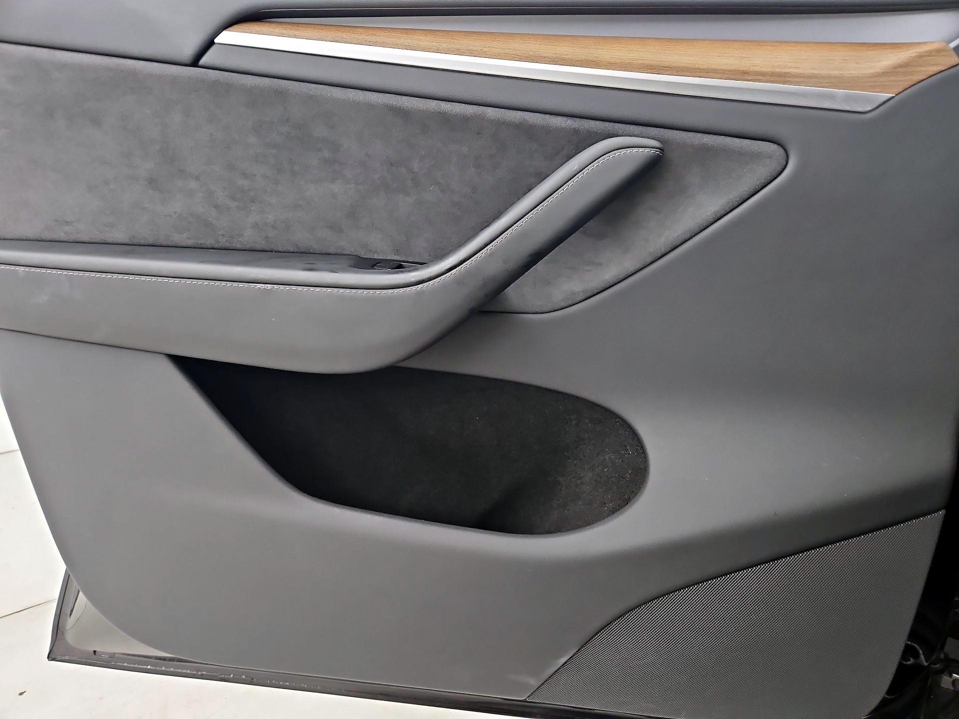 Thumbnail: 2024 Tesla Model Y - 12