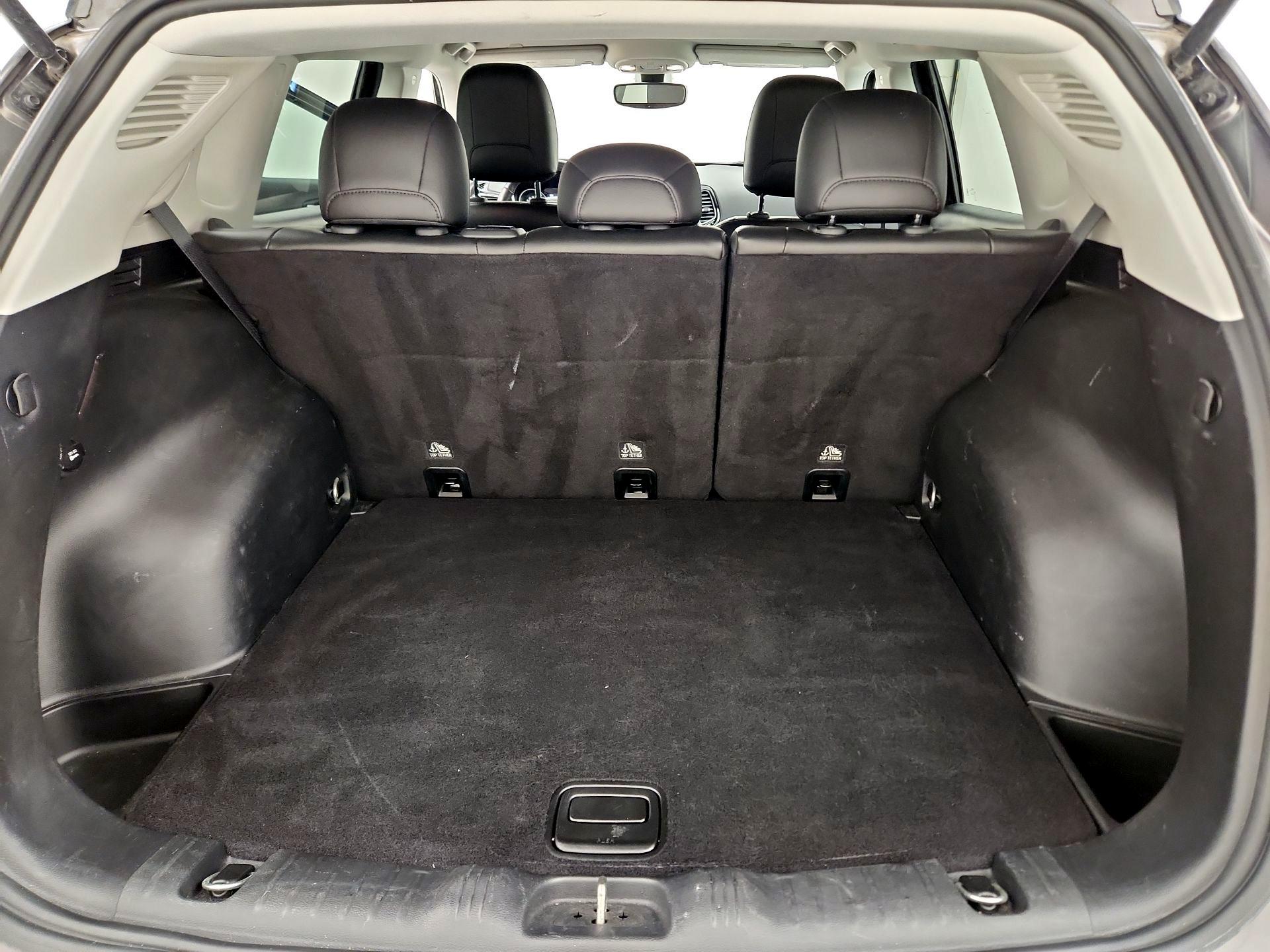 Thumbnail: 2018 Jeep Compass - 20