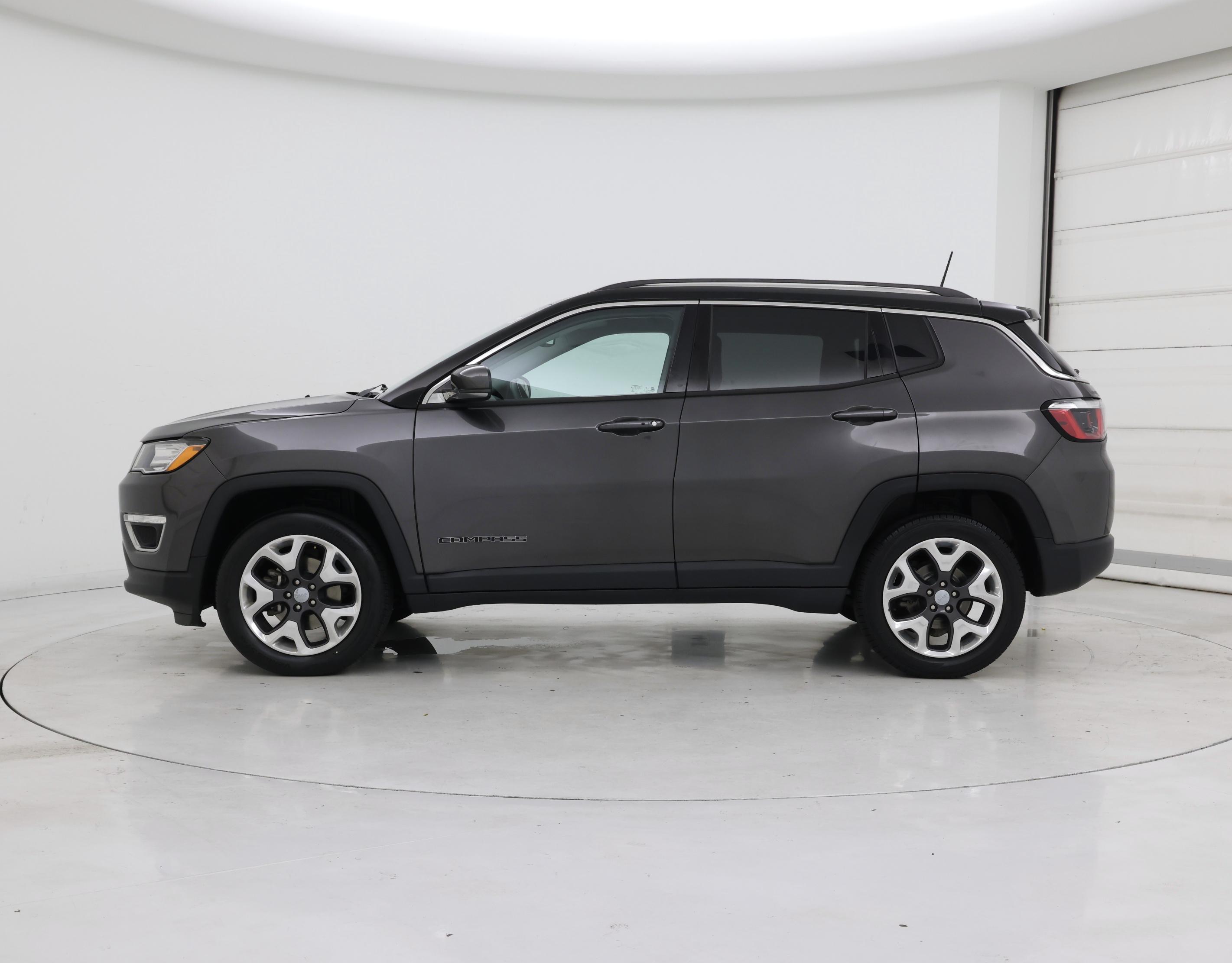 Thumbnail: 2018 Jeep Compass - 3