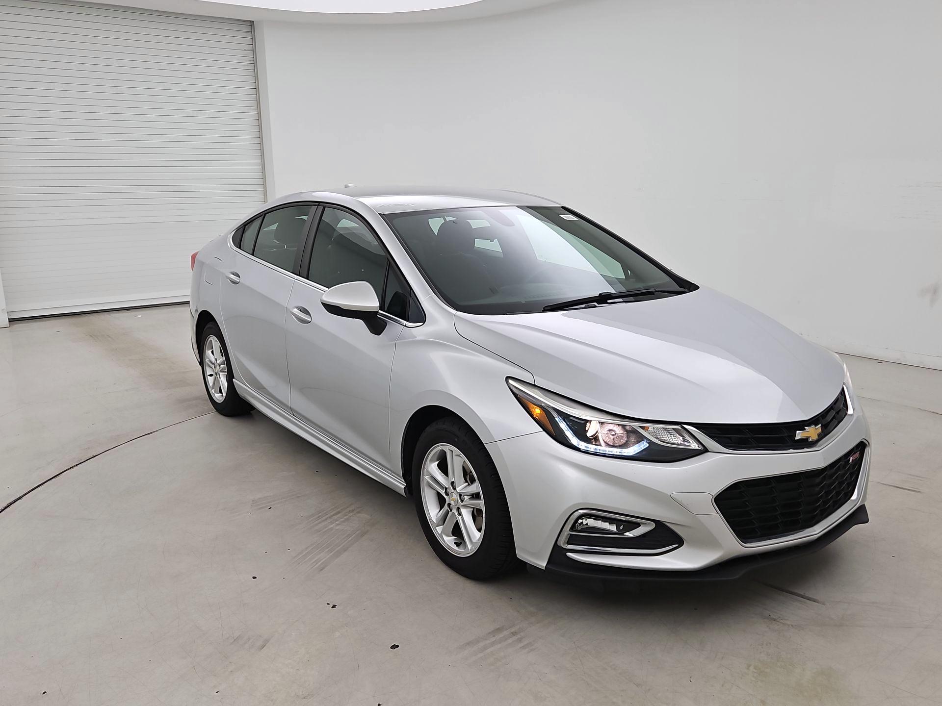 Thumbnail: 2018 Chevrolet Cruze - 1