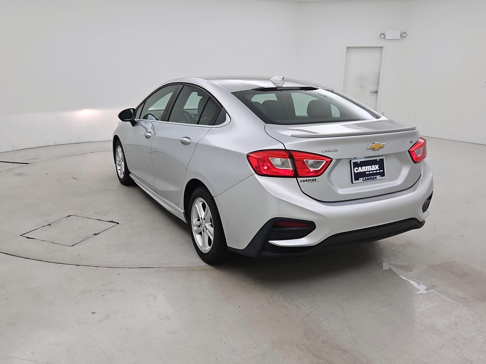 Thumbnail: 2018 Chevrolet Cruze - 7