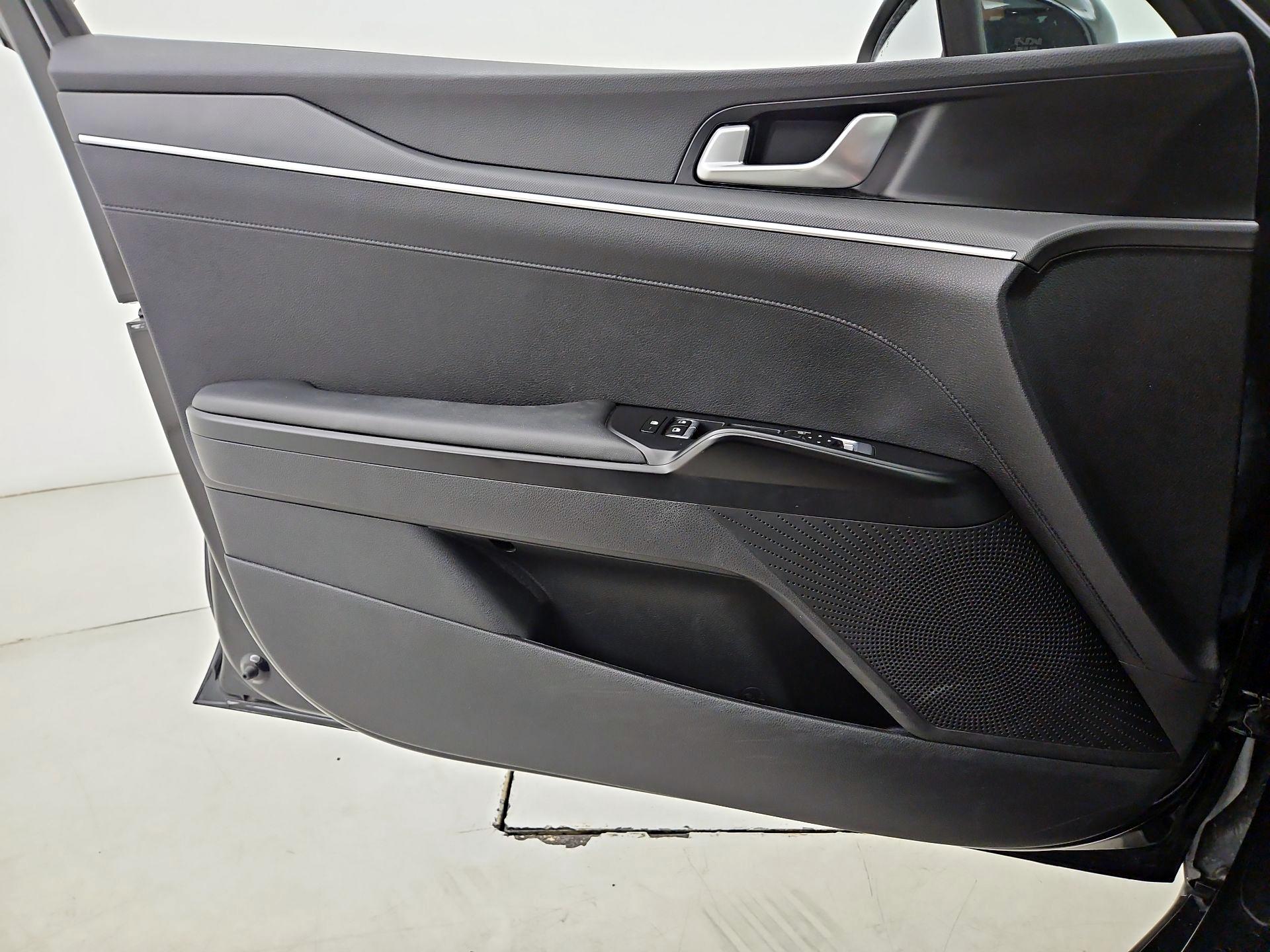 Thumbnail: 2023 Kia K5 - 12