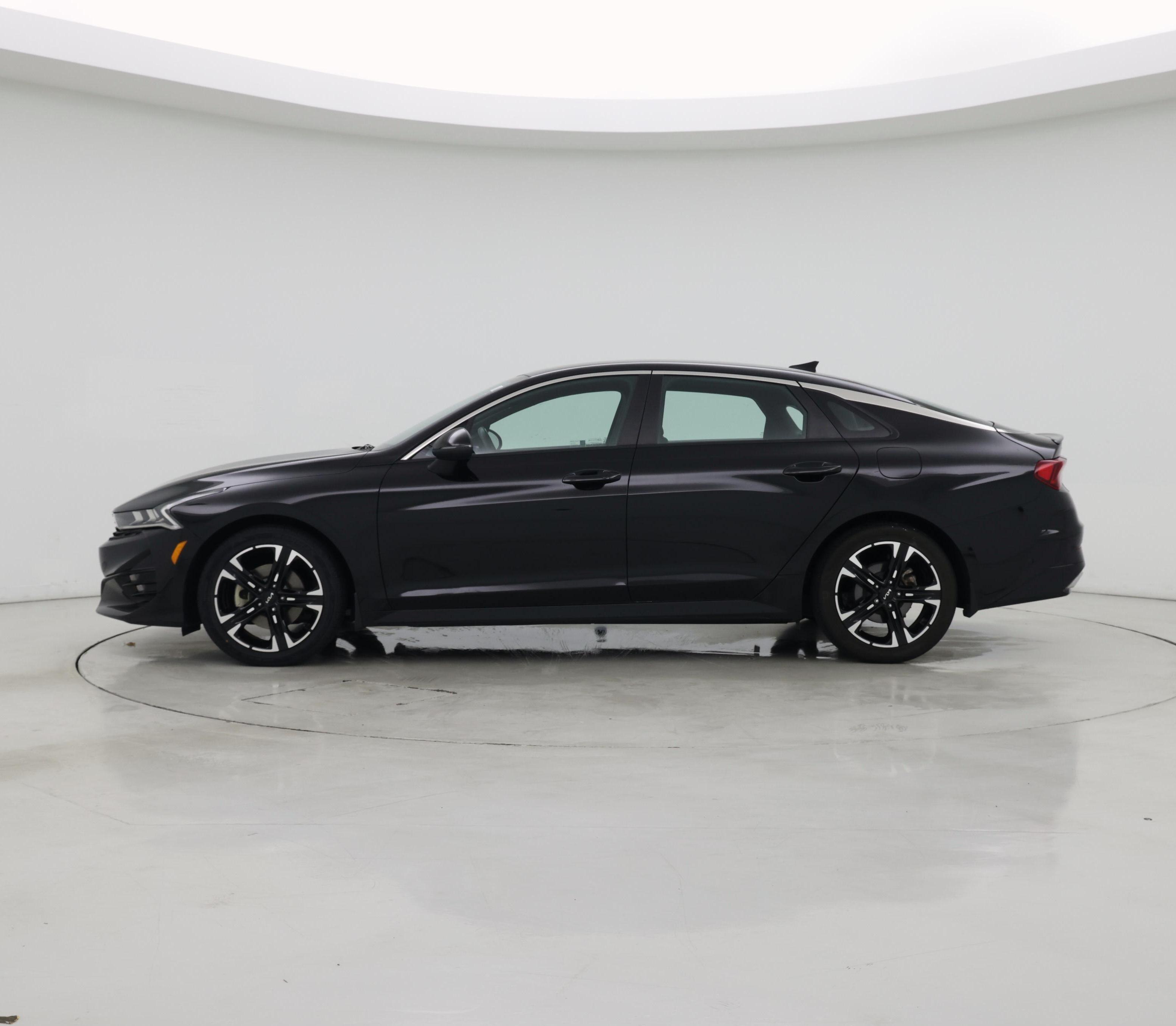 Thumbnail: 2023 Kia K5 - 3