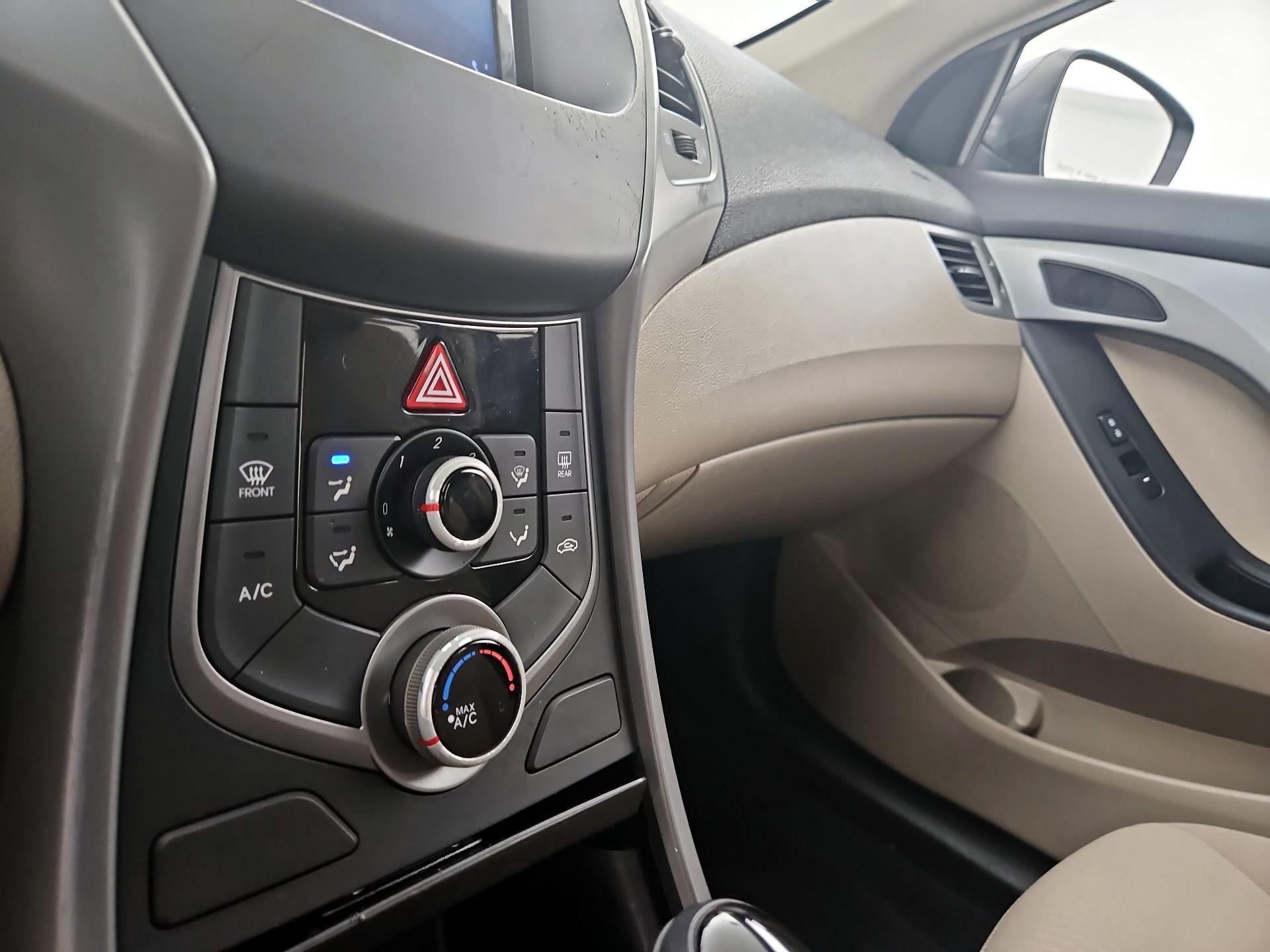 Thumbnail: 2016 Hyundai Elantra - 16