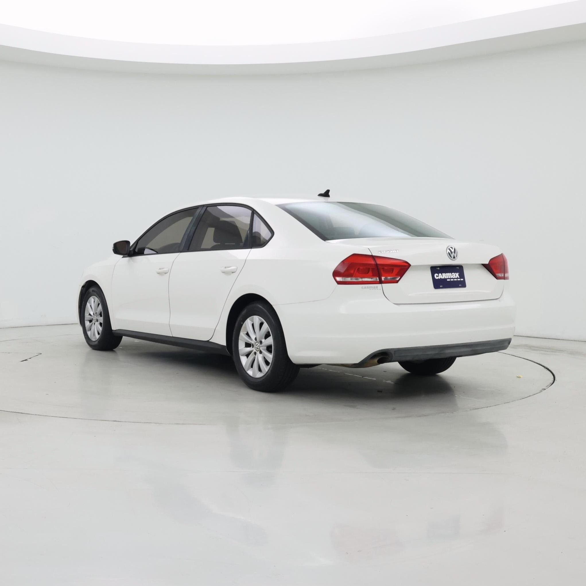 Thumbnail: 2014 Volkswagen Passat - 2