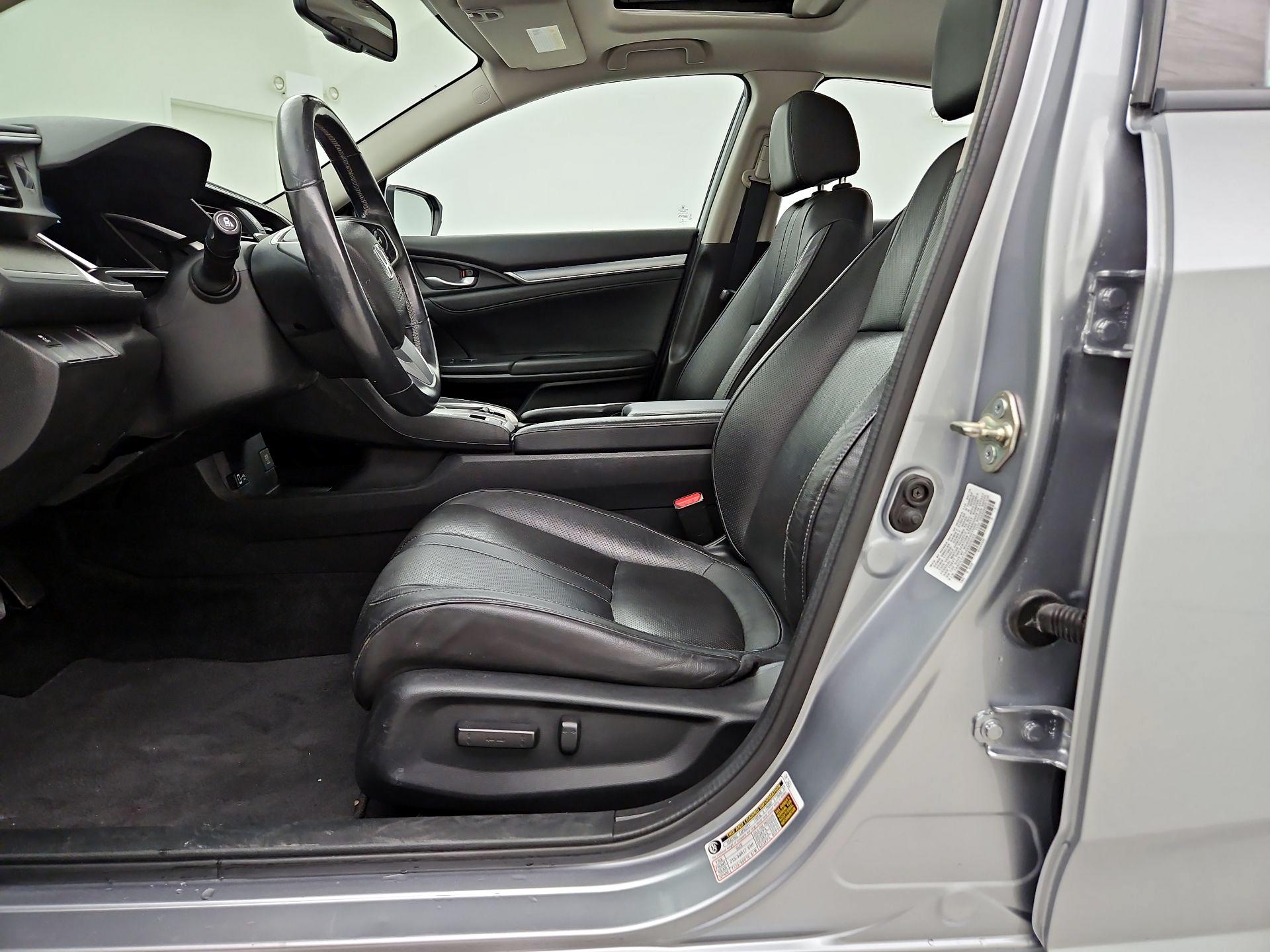 Thumbnail: 2016 Honda Civic - 11