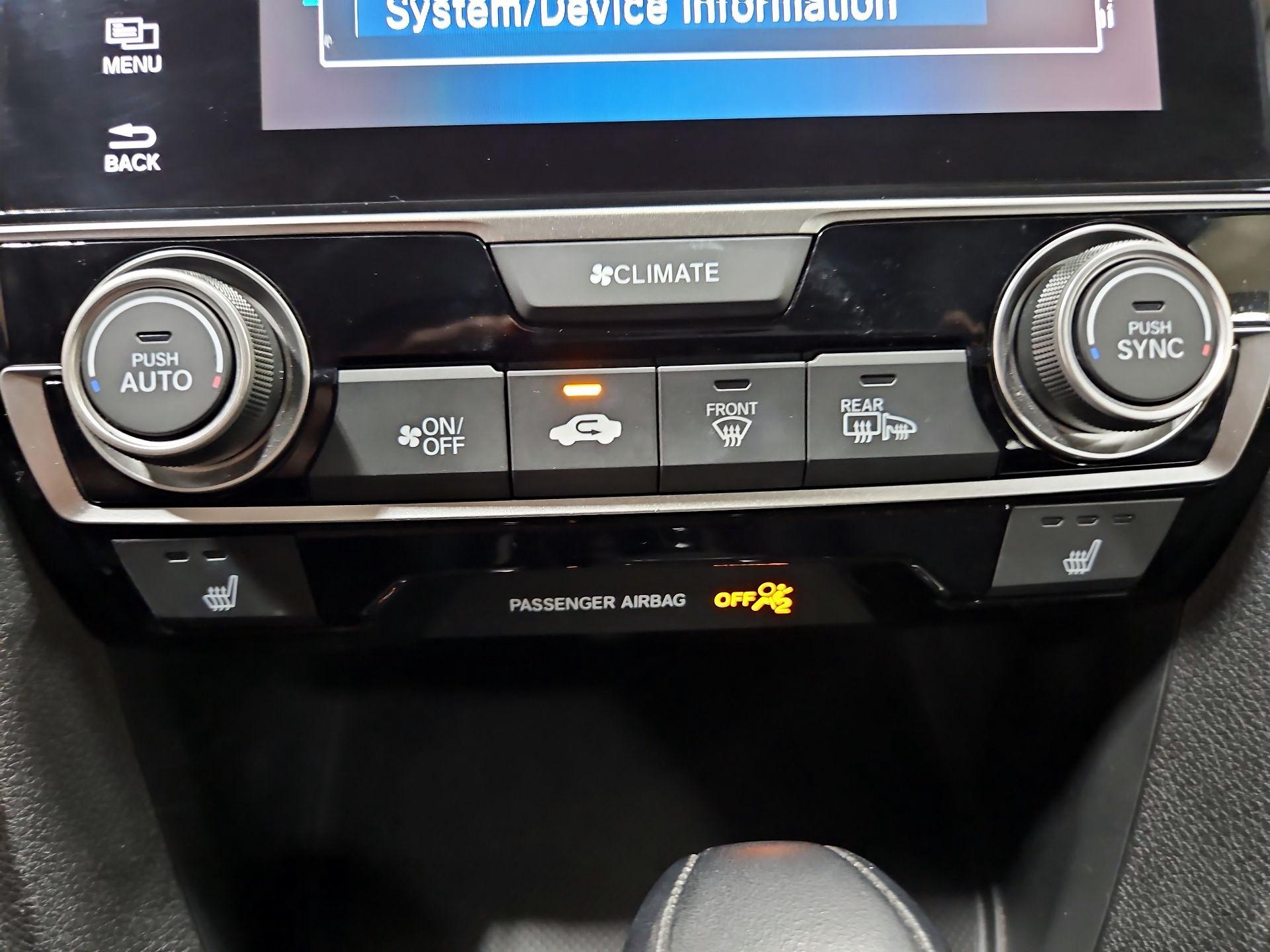 Thumbnail: 2016 Honda Civic - 16