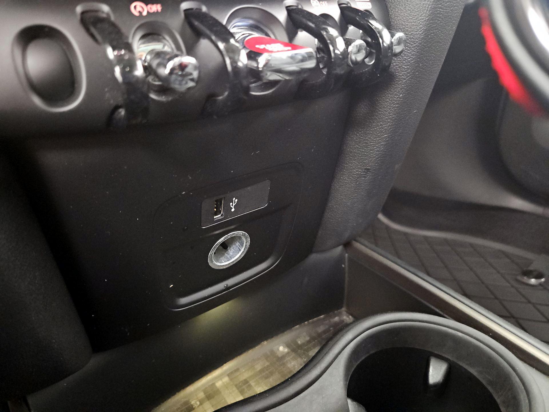 Thumbnail: 2019 MINI Cooper Countryman - 18