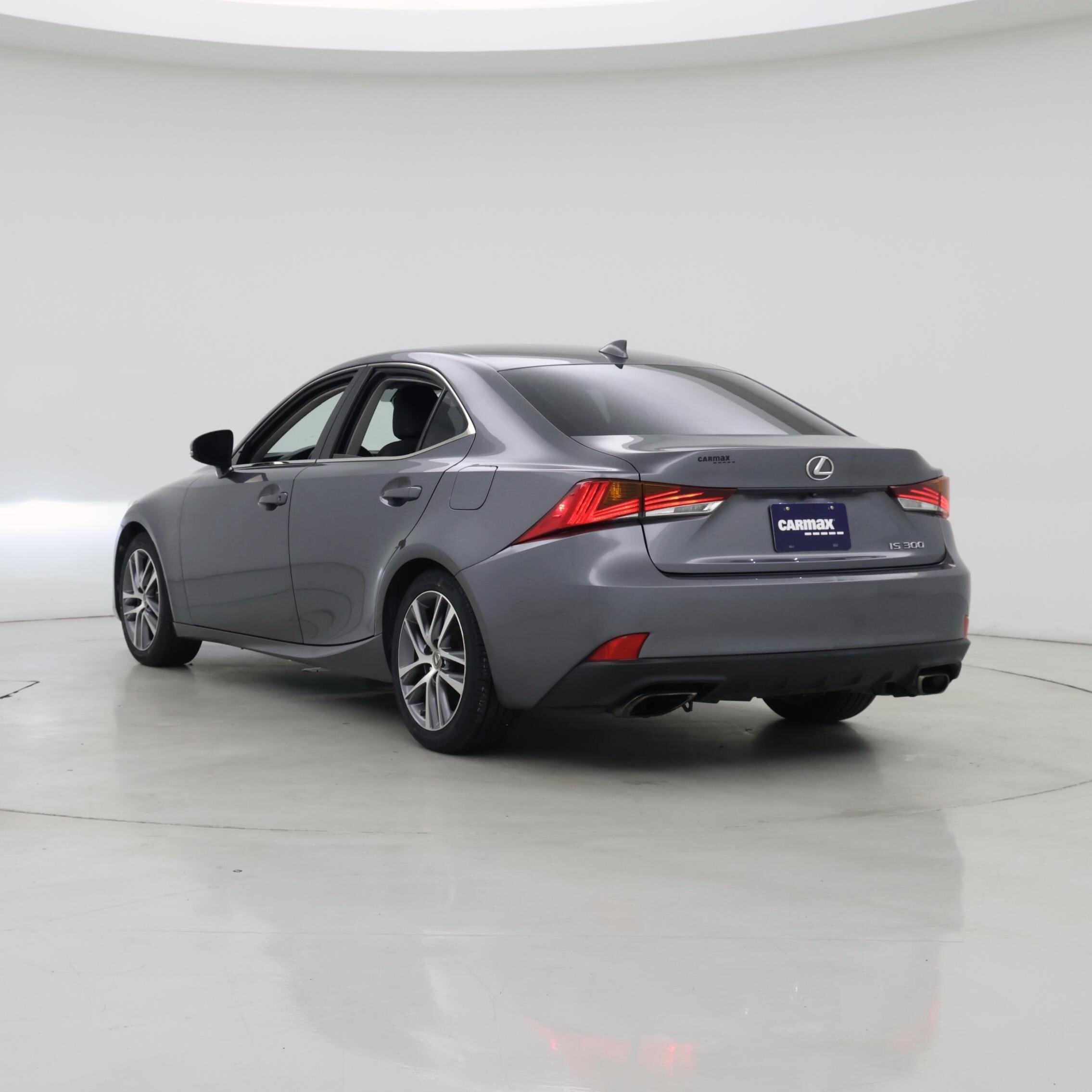 Thumbnail: 2018 Lexus IS - 2