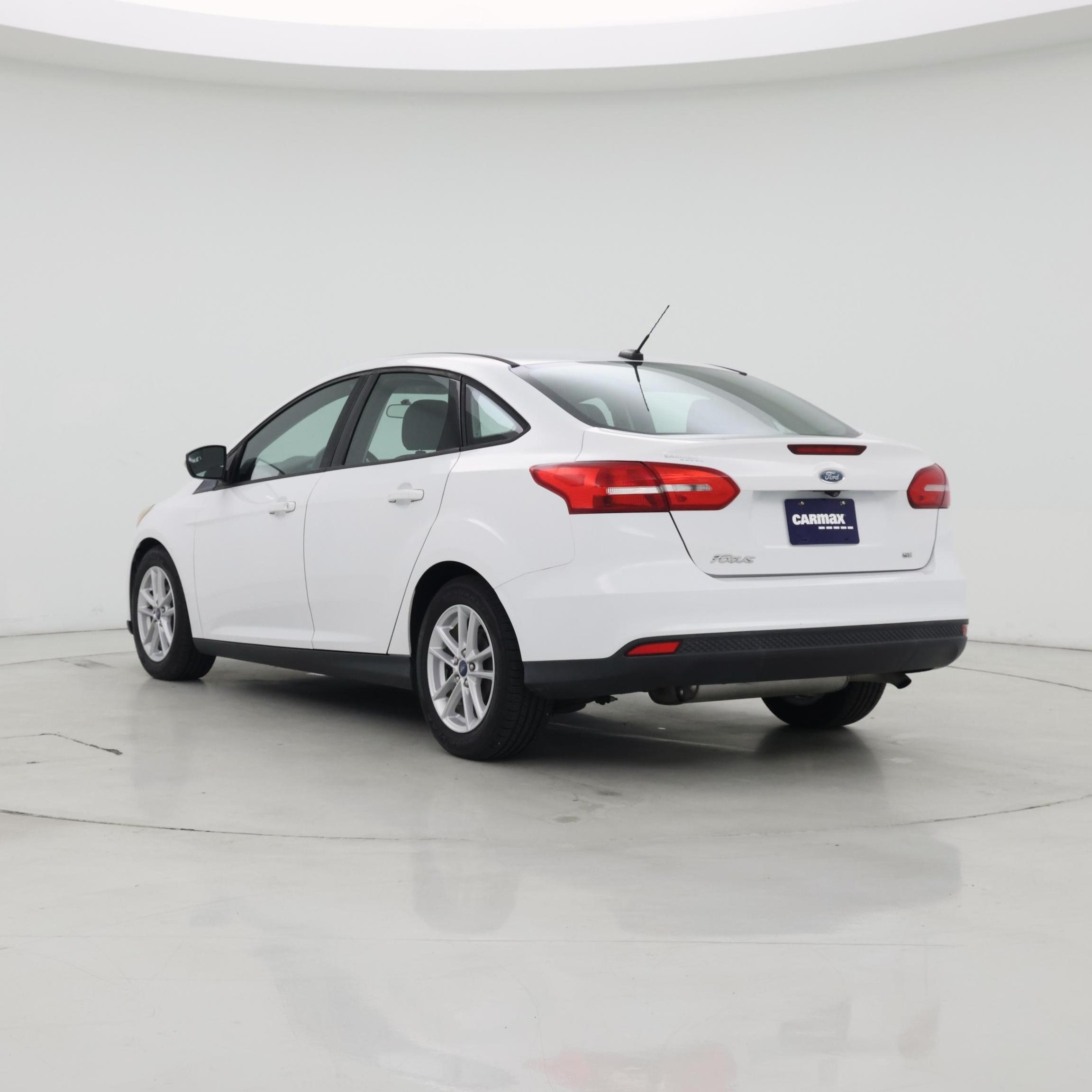 Thumbnail: 2017 Ford Focus - 2