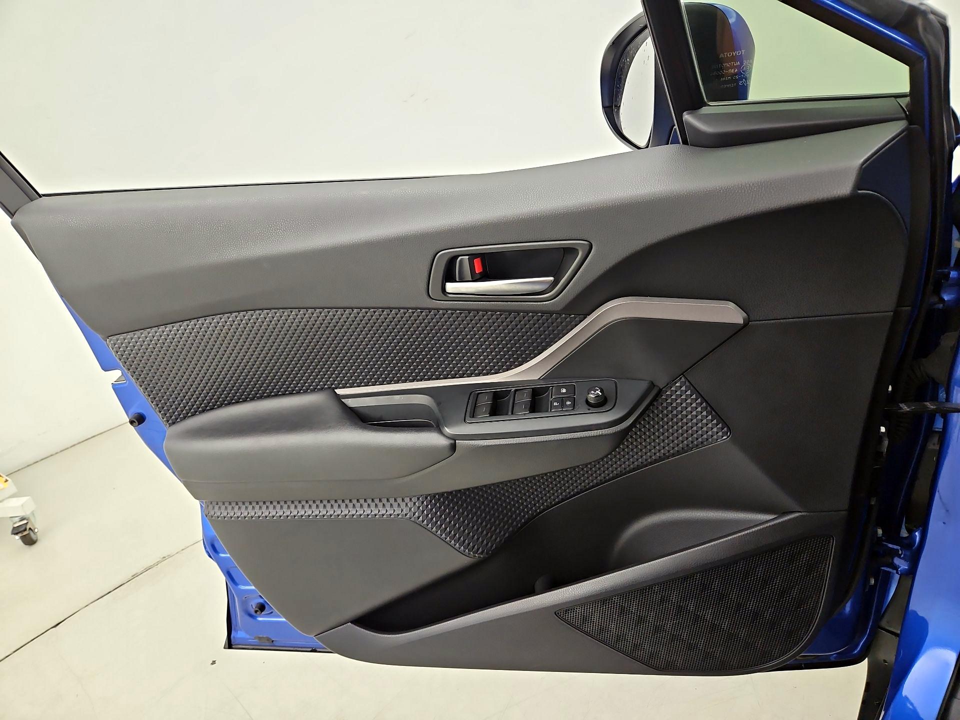 Thumbnail: 2020 Toyota C-HR - 12