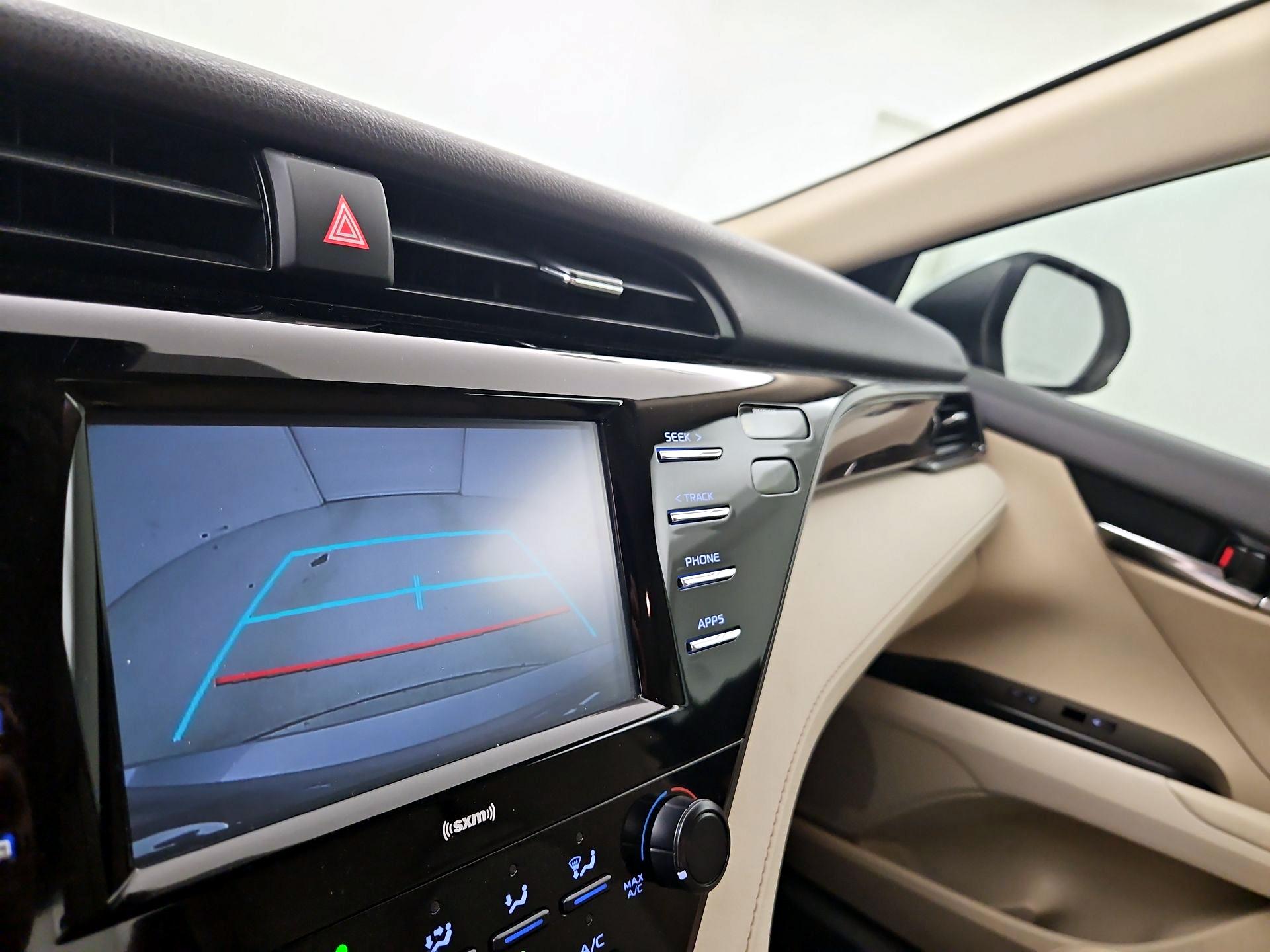 Thumbnail: 2020 Toyota Camry - 14