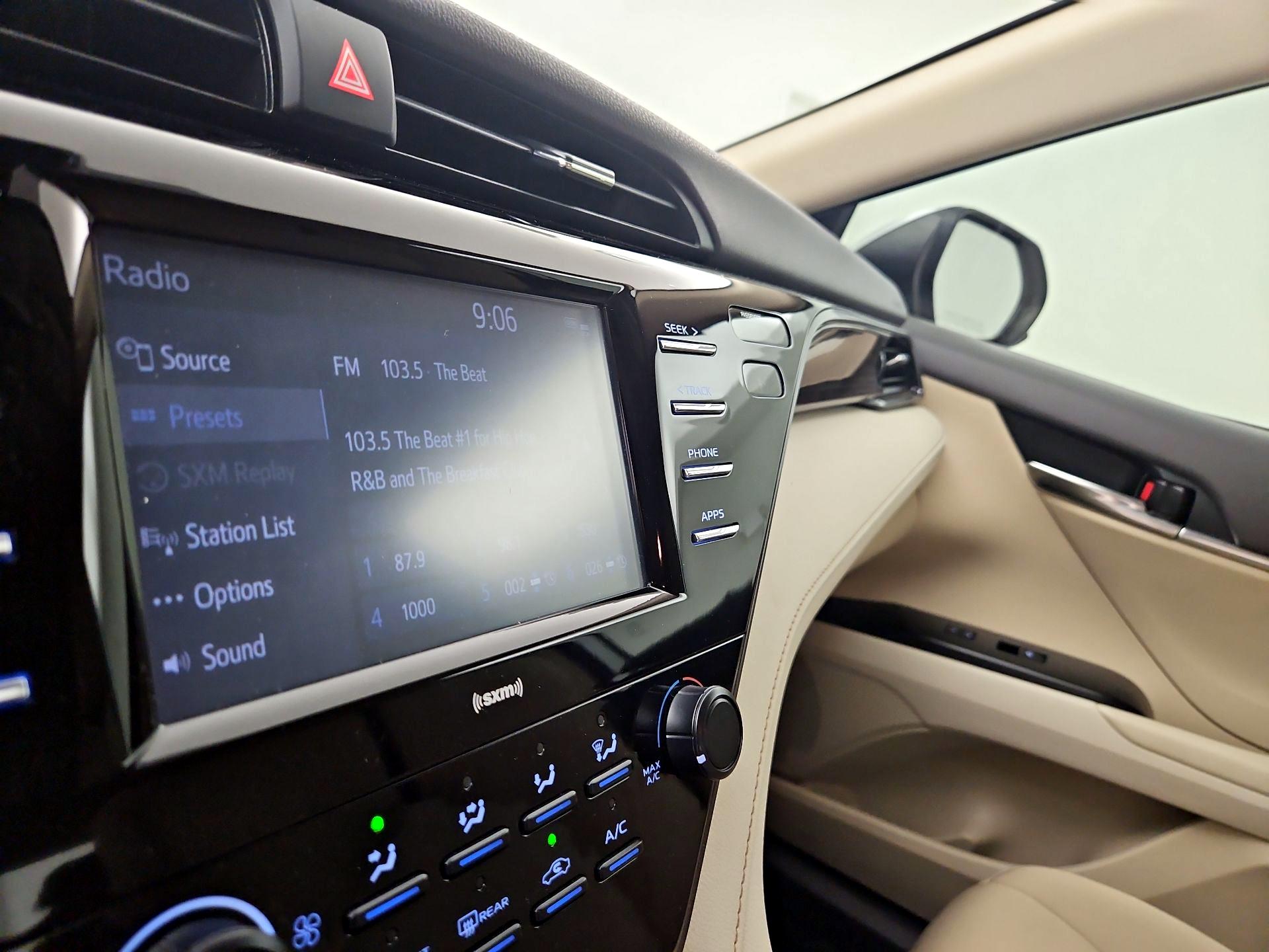 Thumbnail: 2020 Toyota Camry - 15