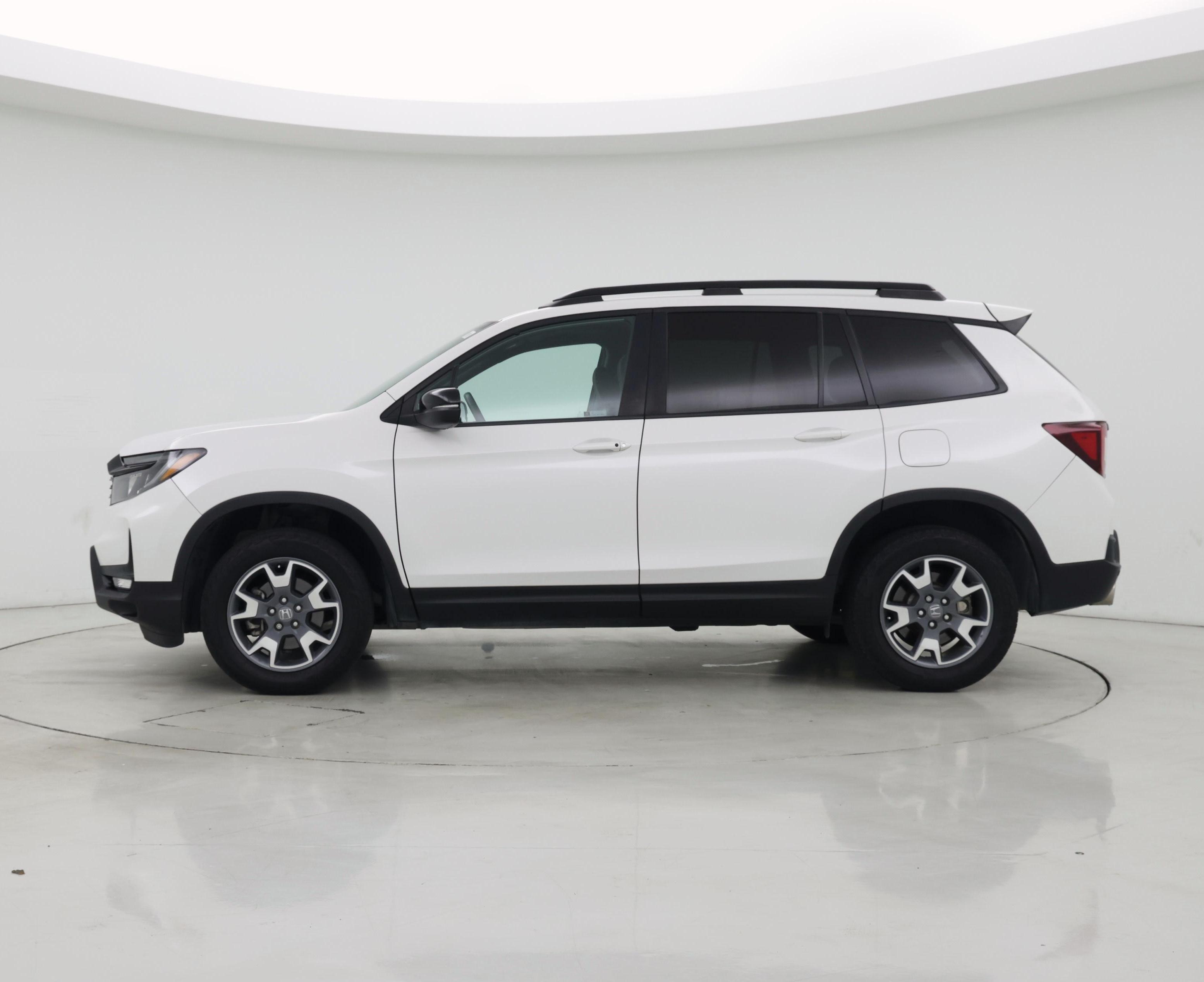 Thumbnail: 2023 Honda Passport - 3