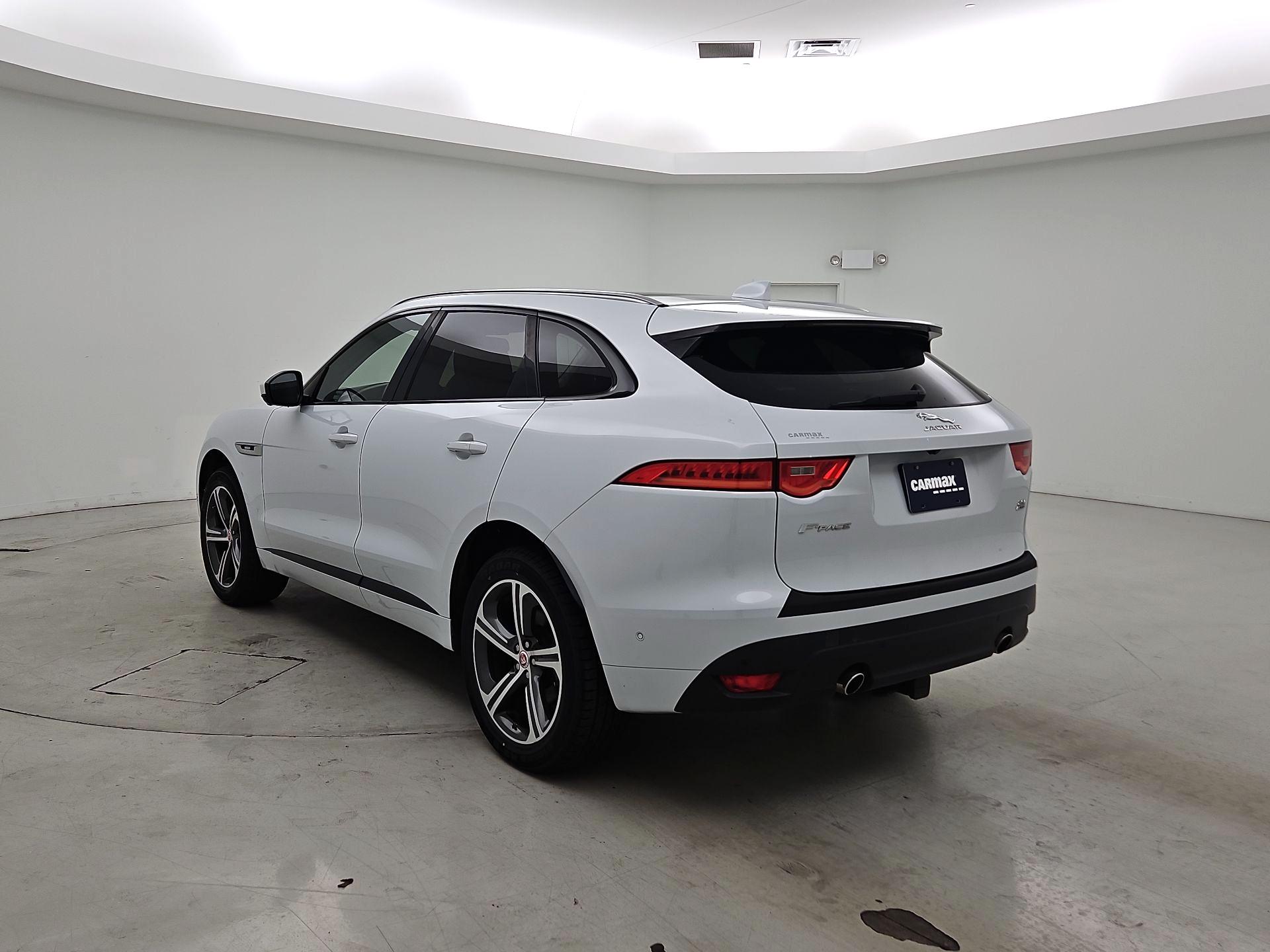 Thumbnail: 2018 Jaguar F-Pace - 7