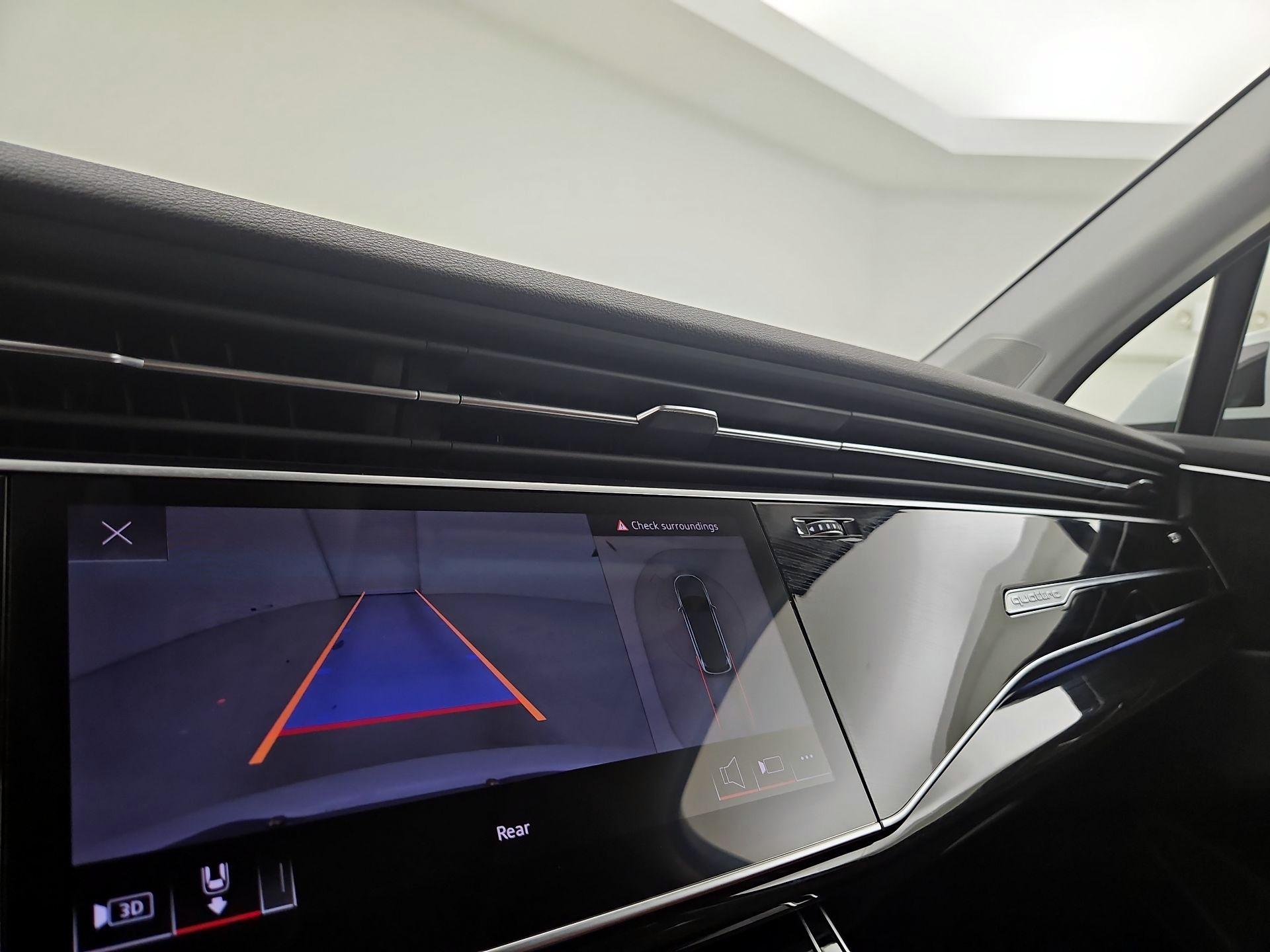 Thumbnail: 2021 Audi Q7 - 15
