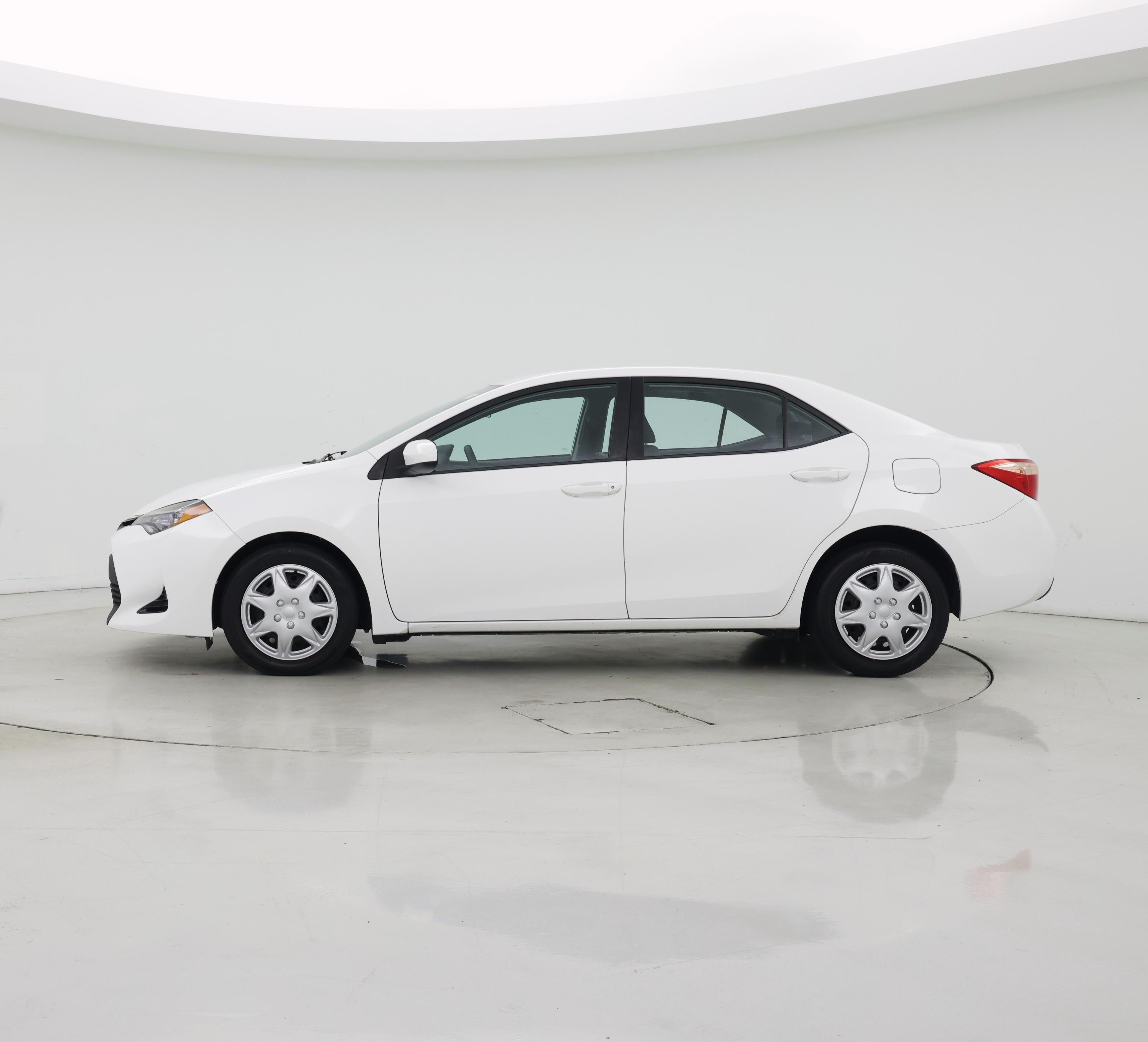 Thumbnail: 2017 Toyota Corolla - 3