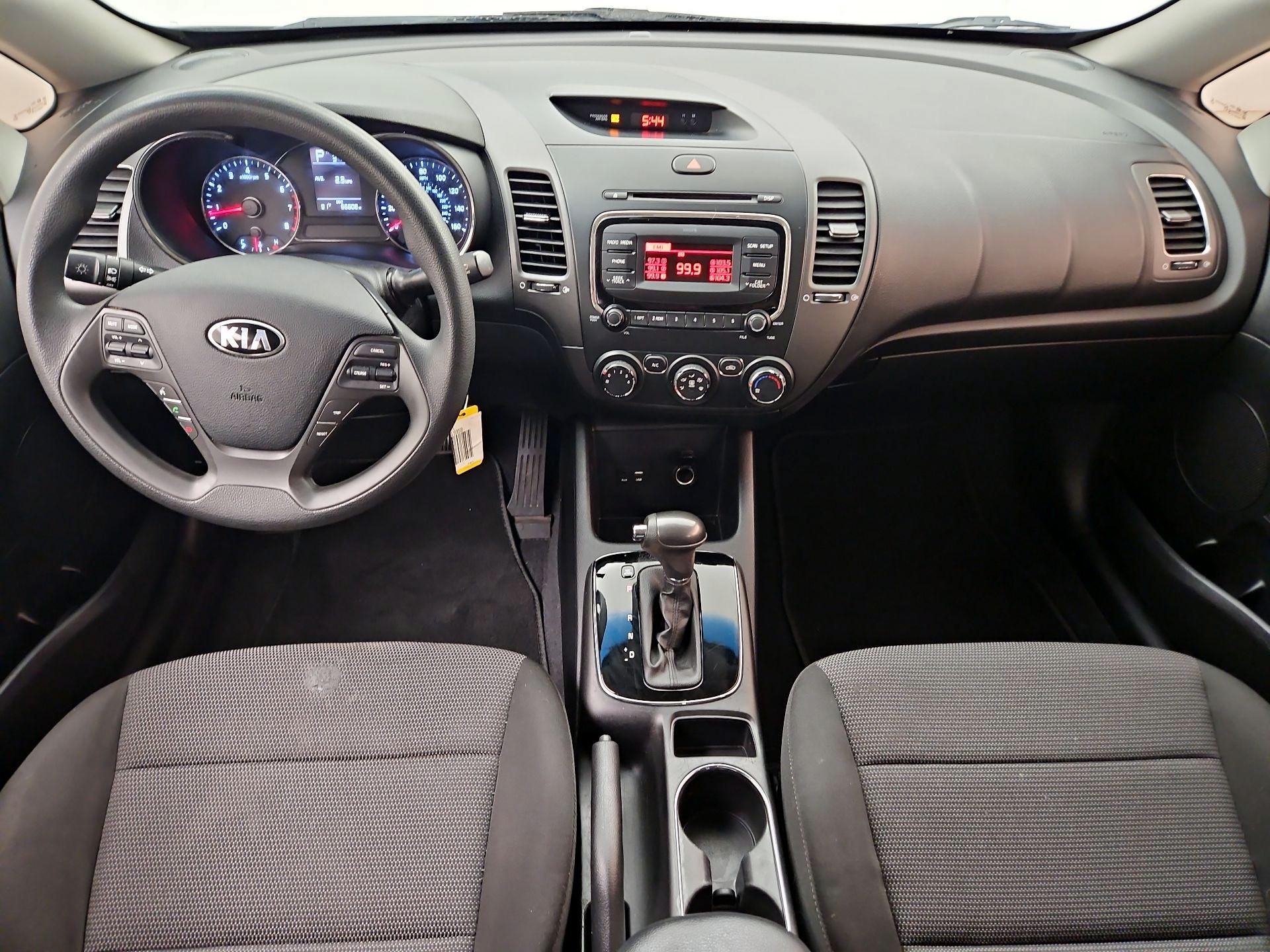 Thumbnail: 2018 Kia Forte - 9