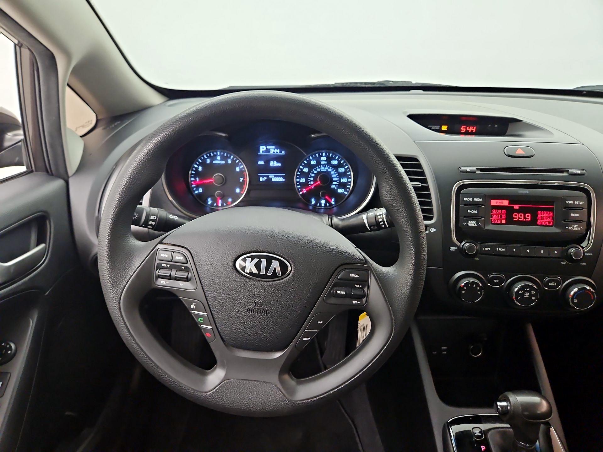 Thumbnail: 2018 Kia Forte - 10