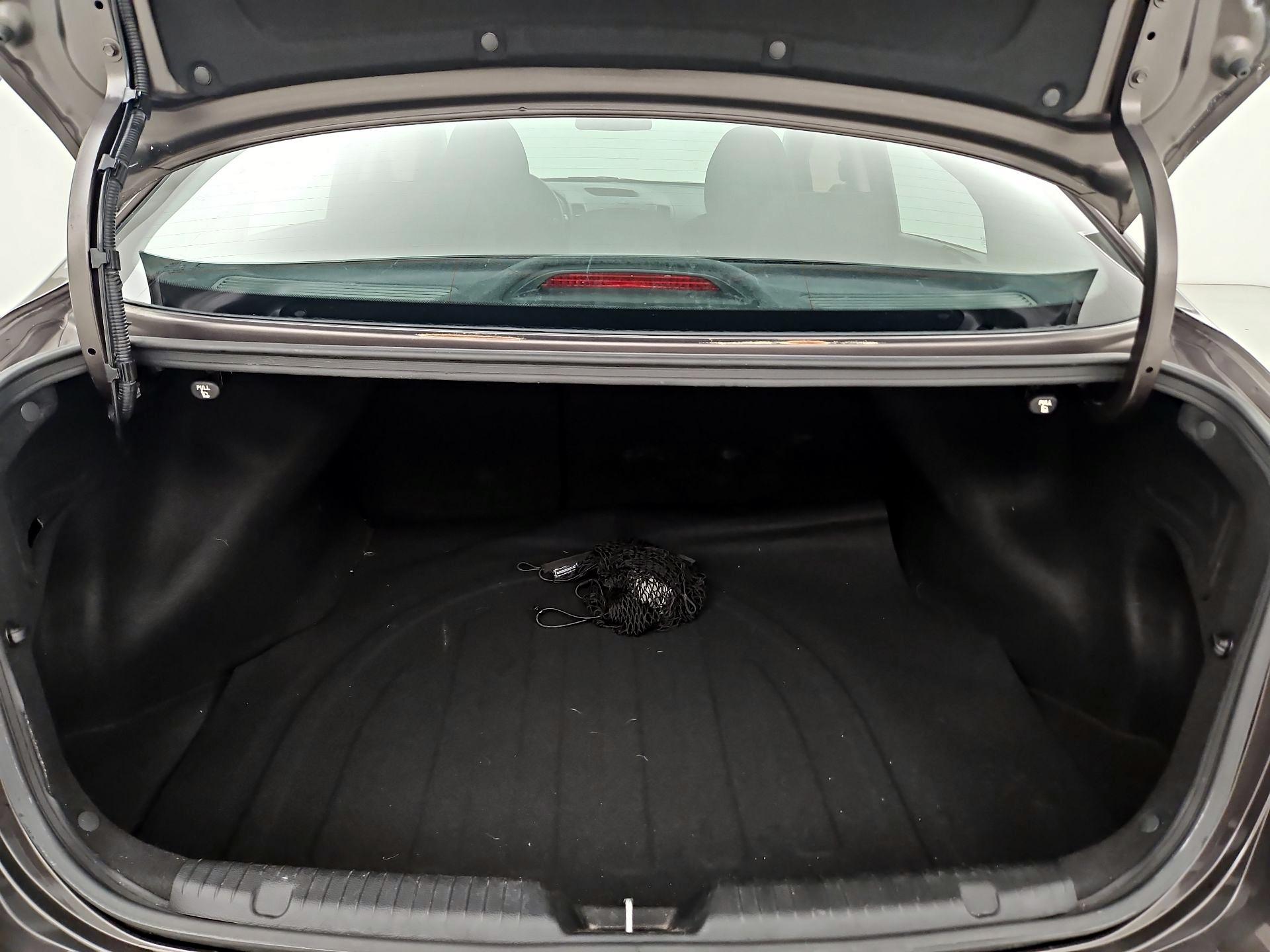 Thumbnail: 2018 Kia Forte - 19