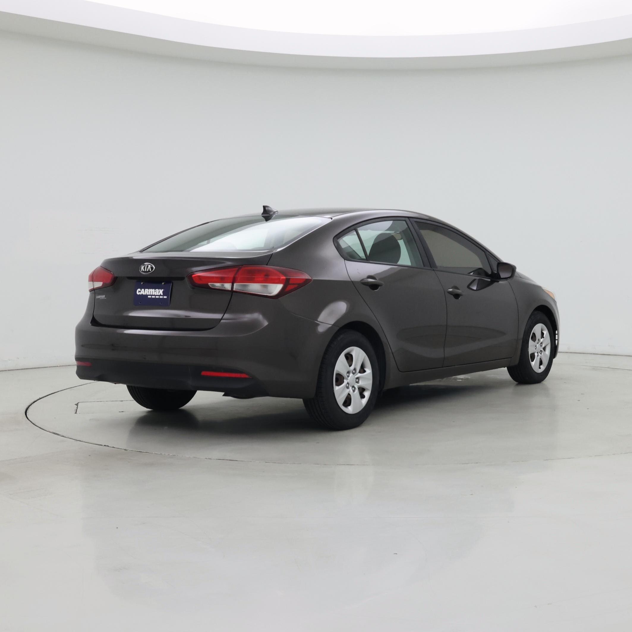 Thumbnail: 2018 Kia Forte - 8