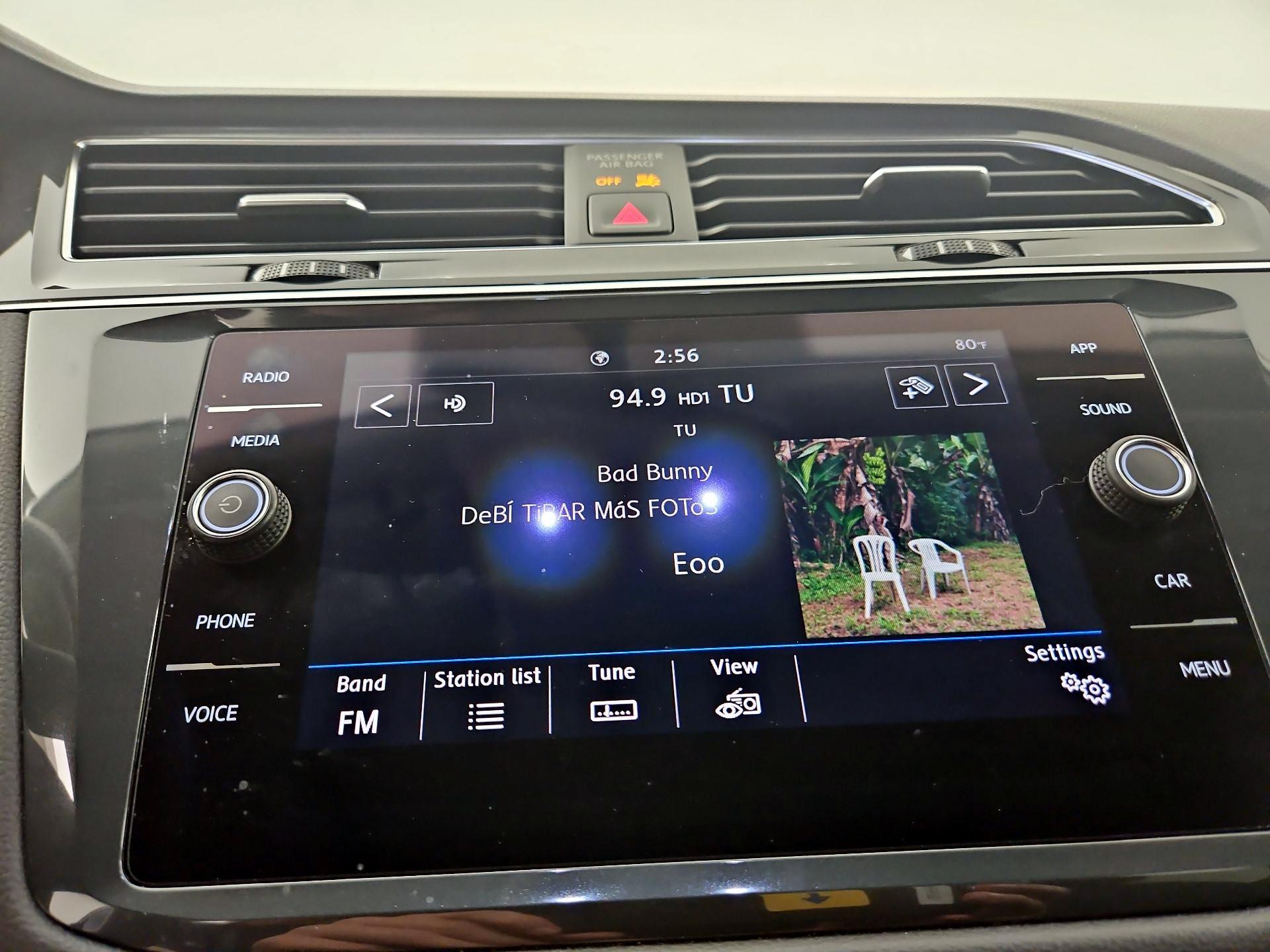 Thumbnail: 2020 Volkswagen Tiguan - 15