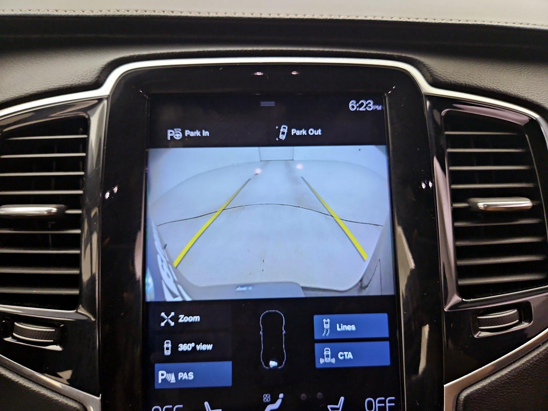Thumbnail: 2018 Volvo XC90 - 15