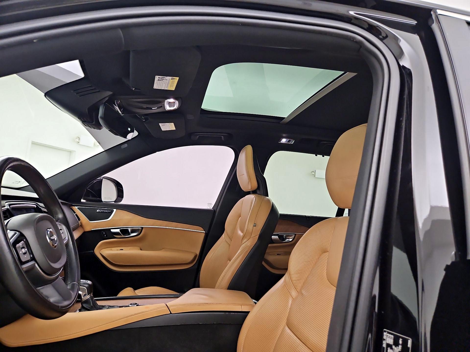 Thumbnail: 2018 Volvo XC90 - 20