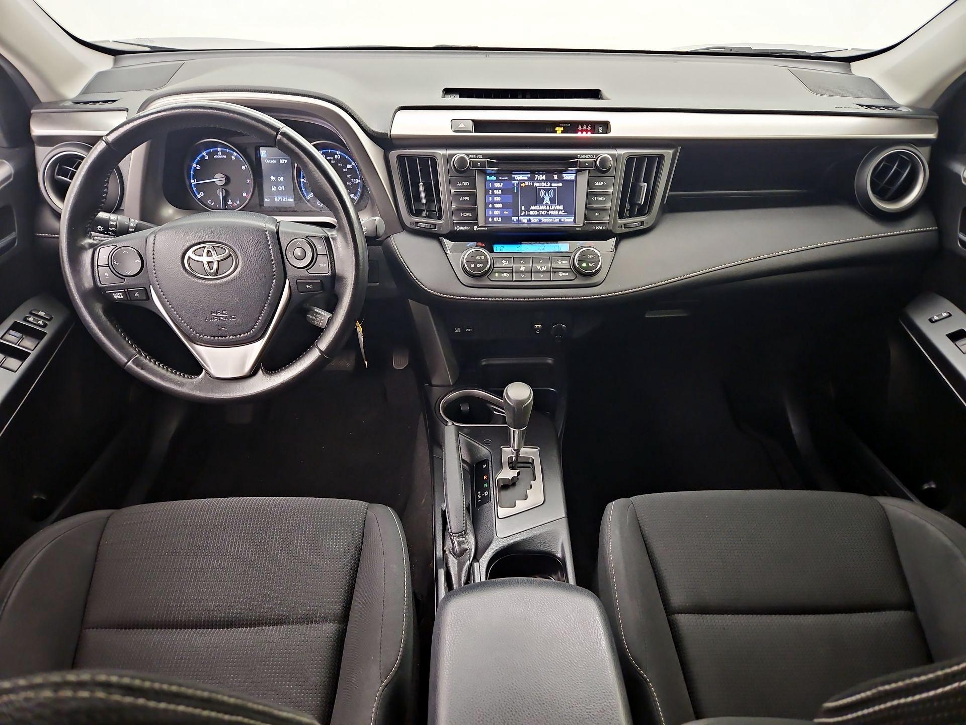 Thumbnail: 2017 Toyota RAV4 - 9
