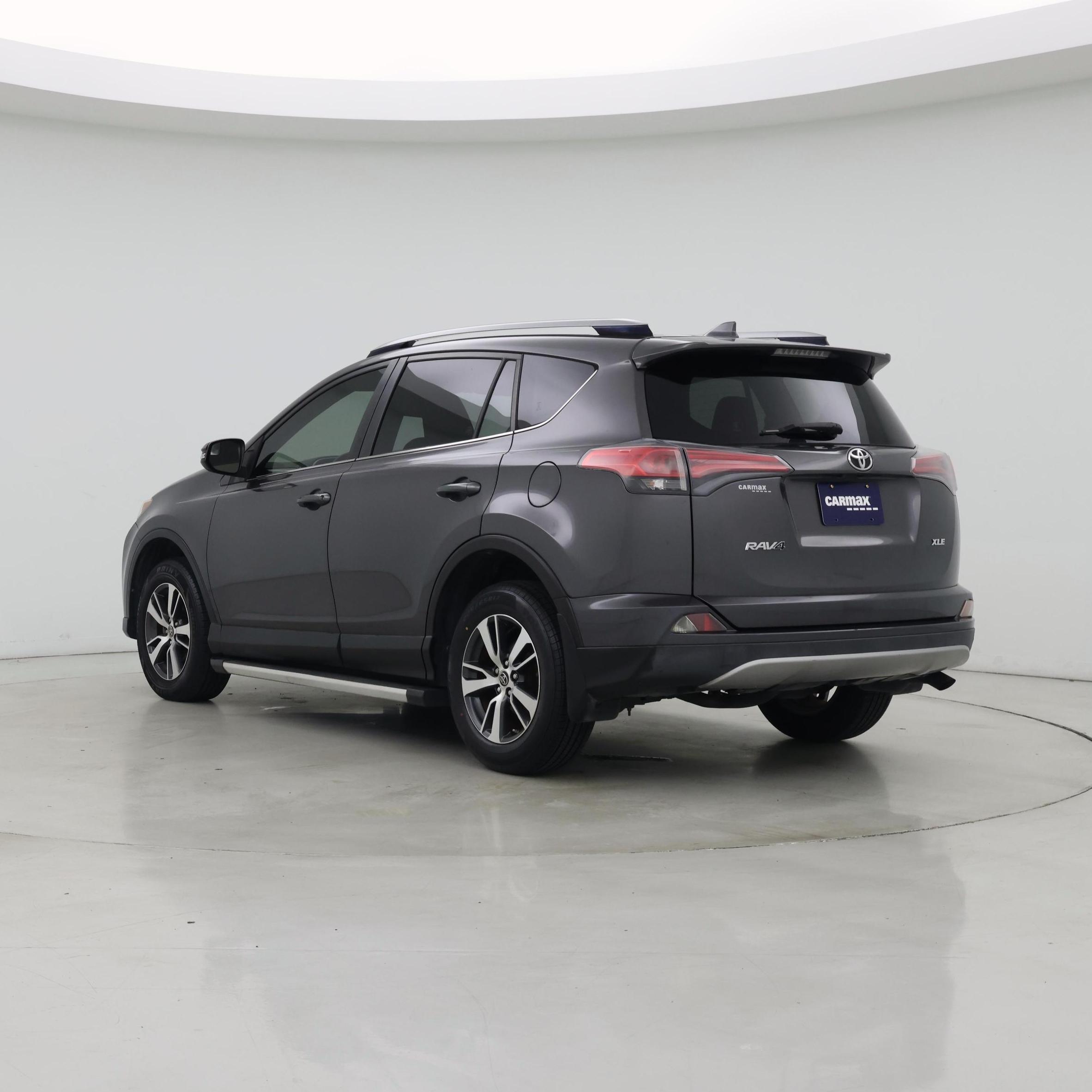 Thumbnail: 2017 Toyota RAV4 - 2