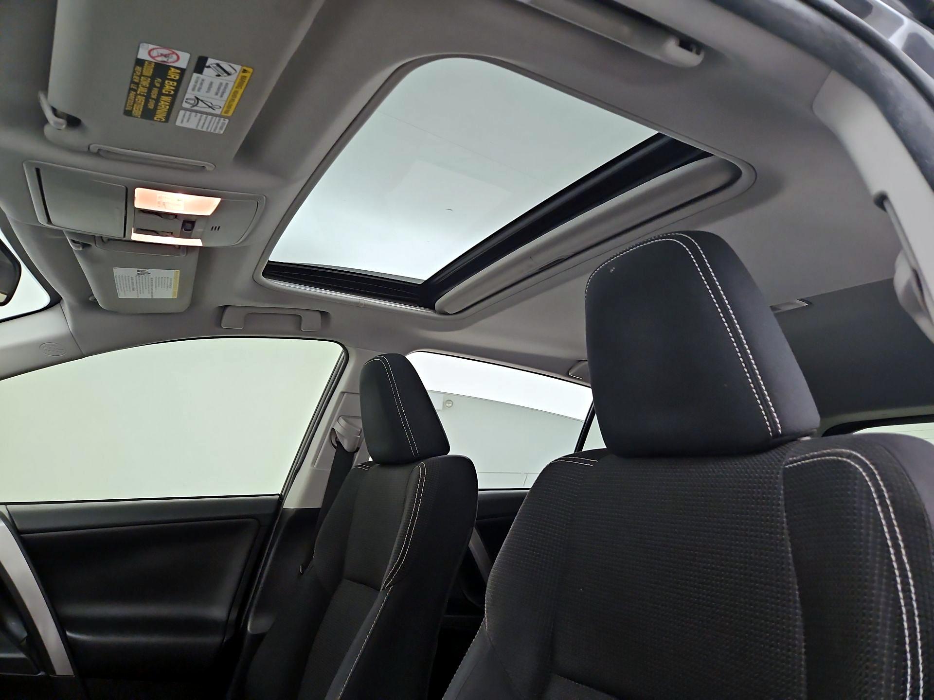 Thumbnail: 2017 Toyota RAV4 - 19