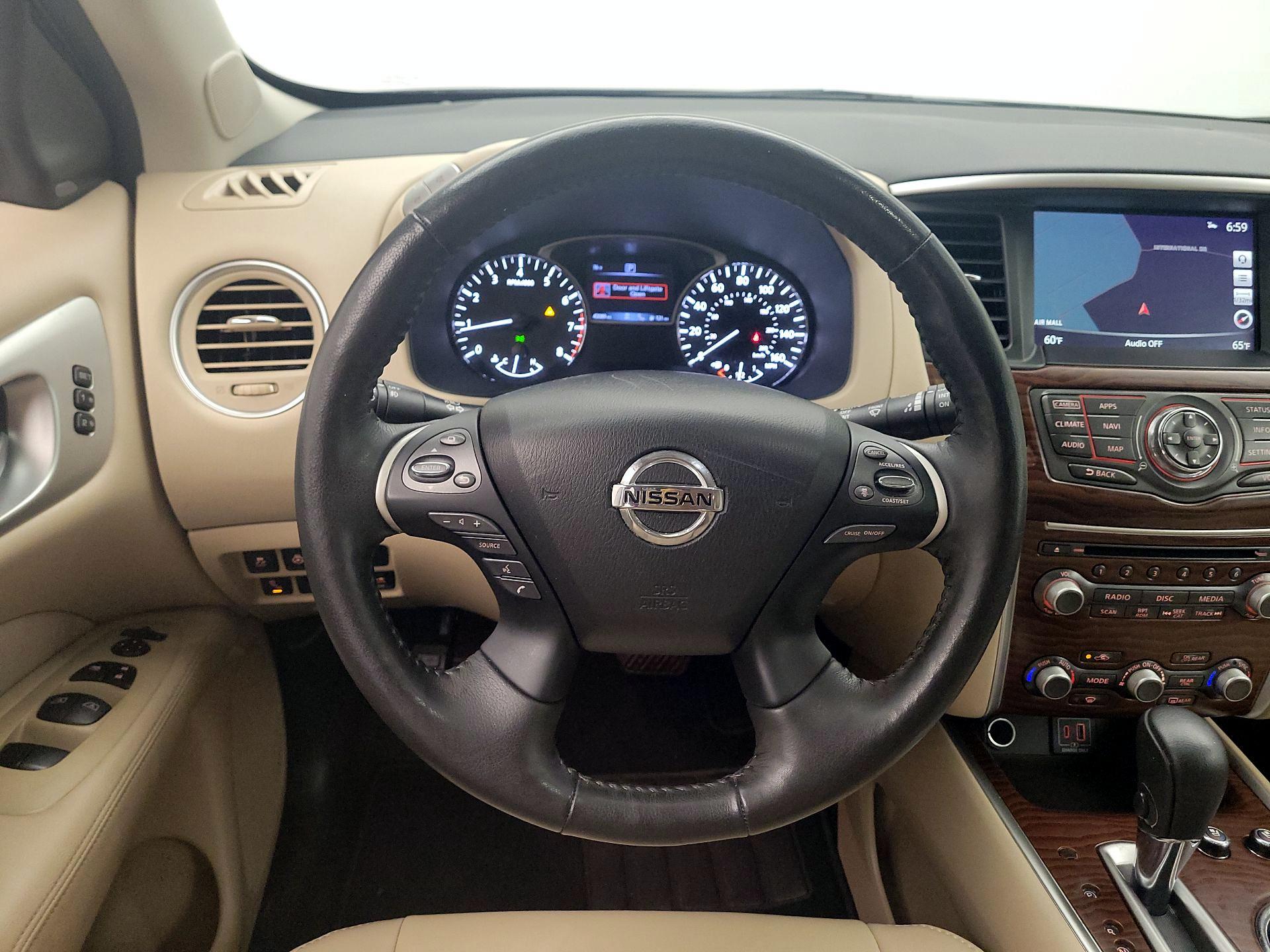 Thumbnail: 2020 Nissan Pathfinder - 10