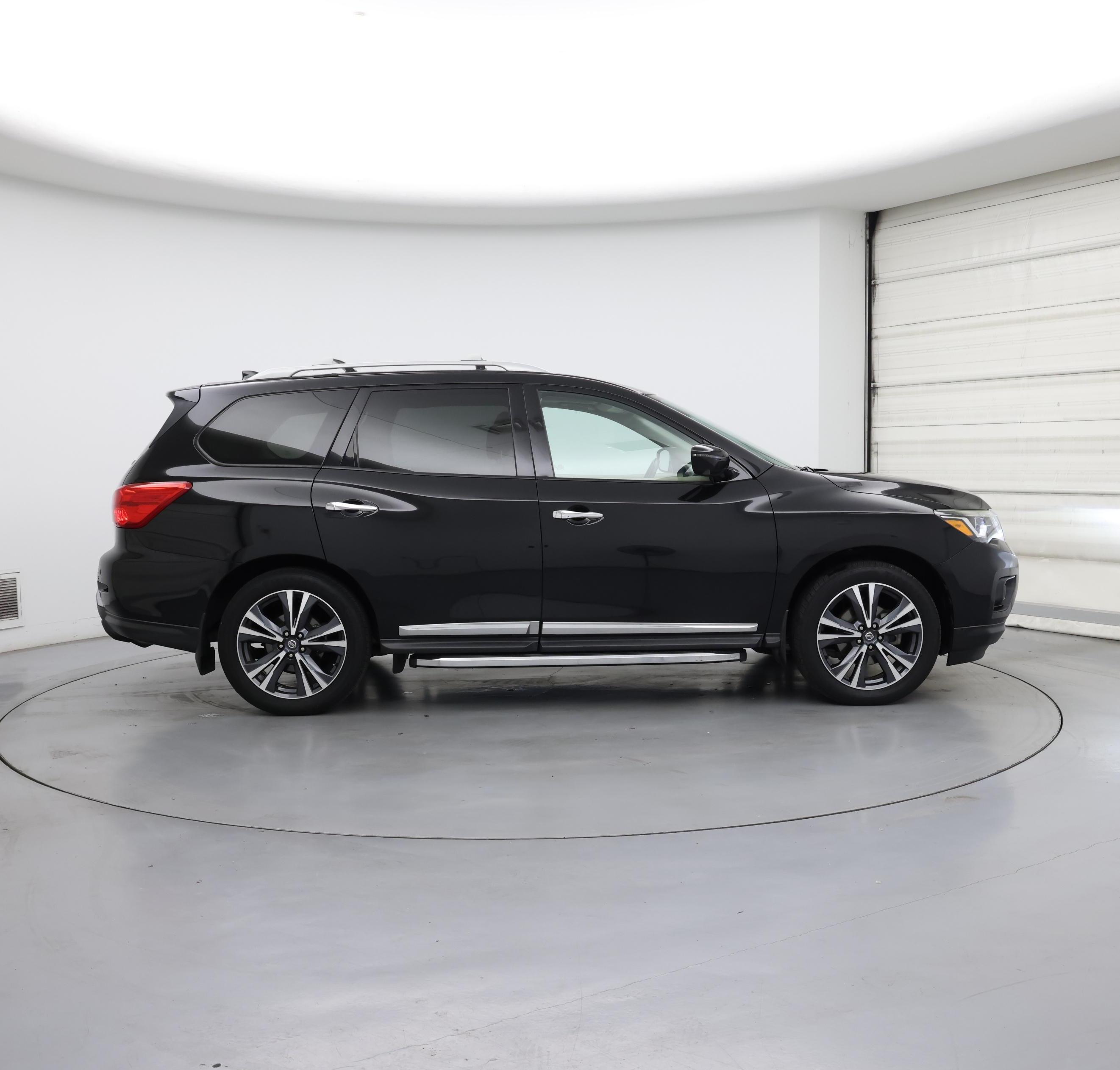 Thumbnail: 2020 Nissan Pathfinder - 7