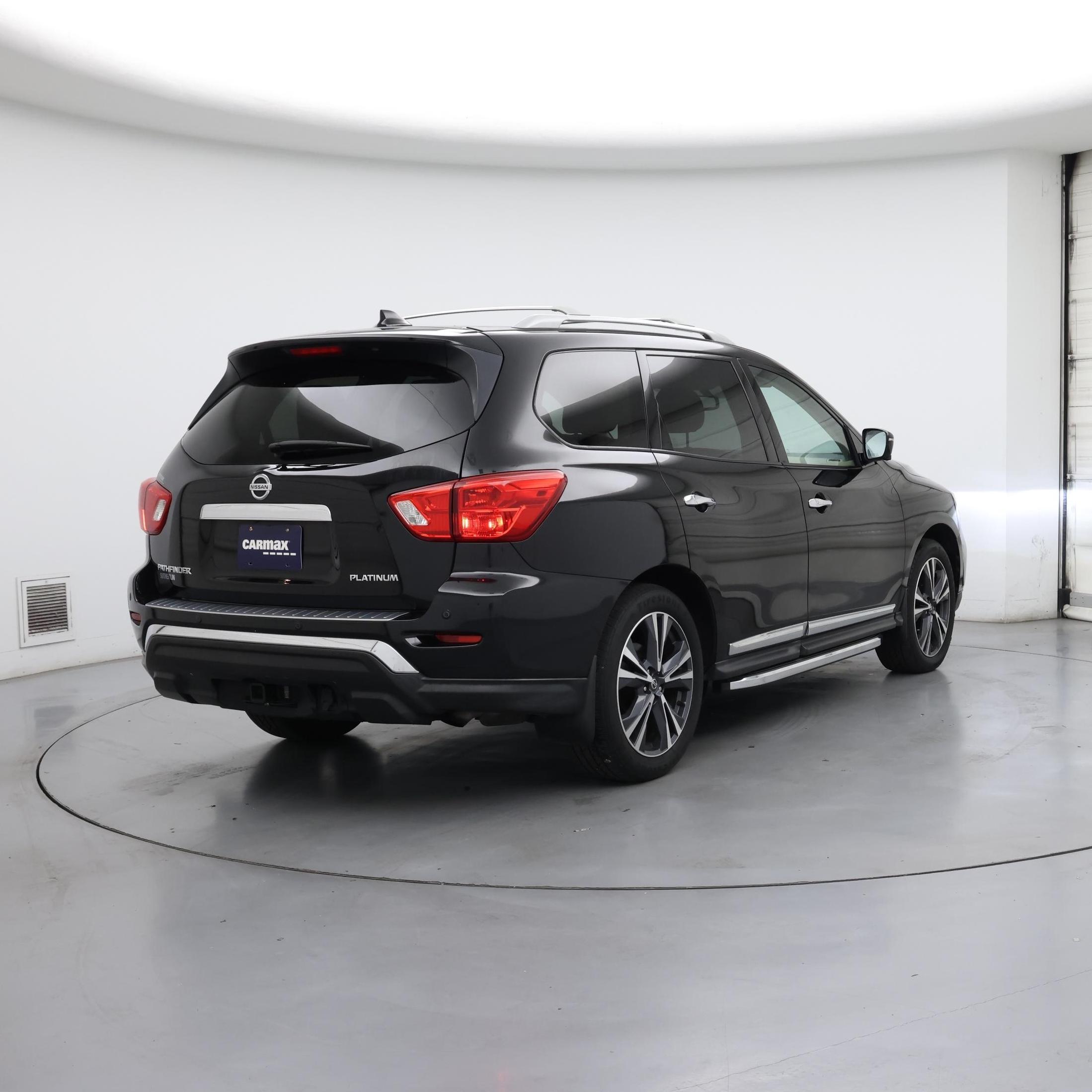 Thumbnail: 2020 Nissan Pathfinder - 8