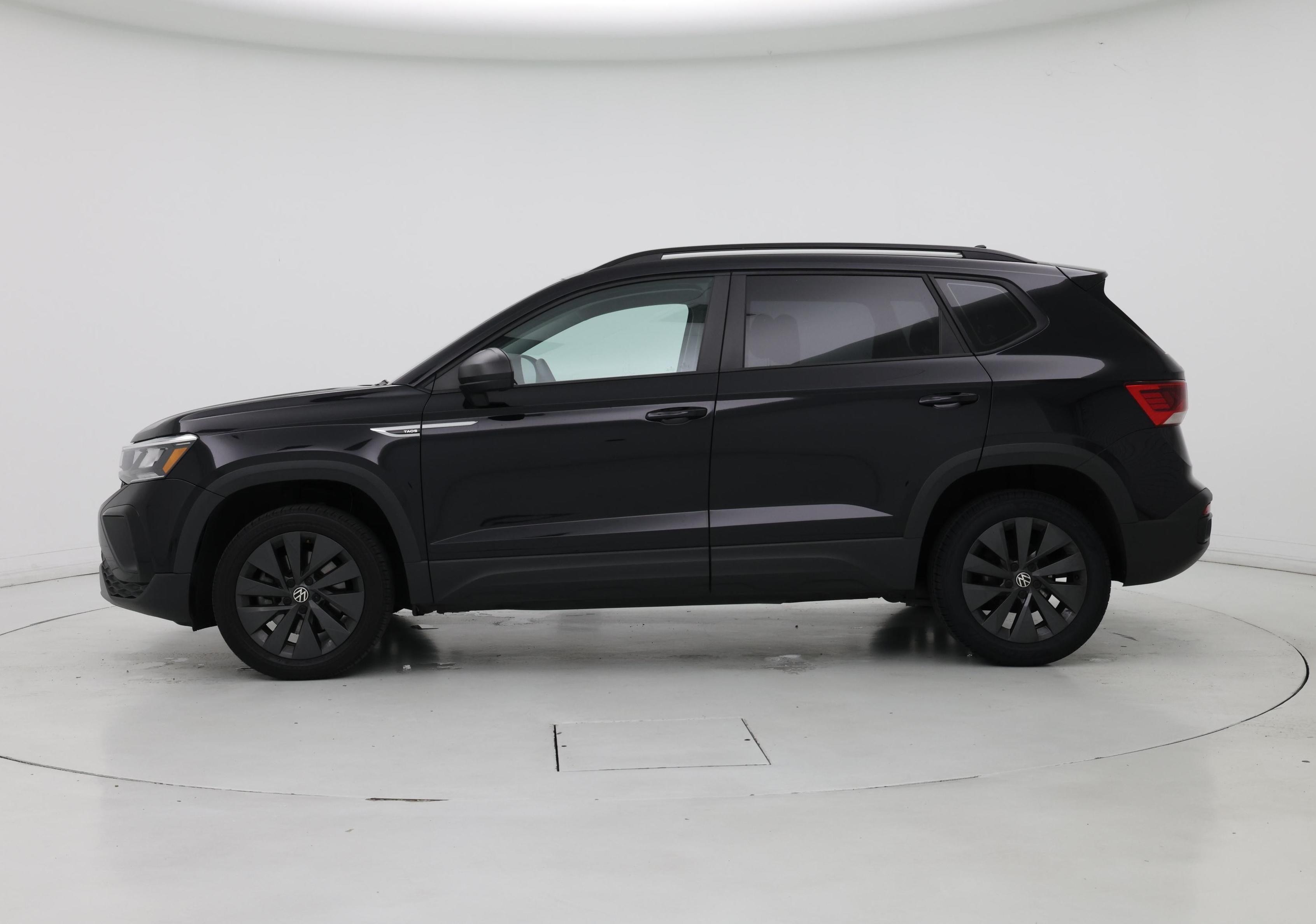 Thumbnail: 2022 Volkswagen Taos - 3