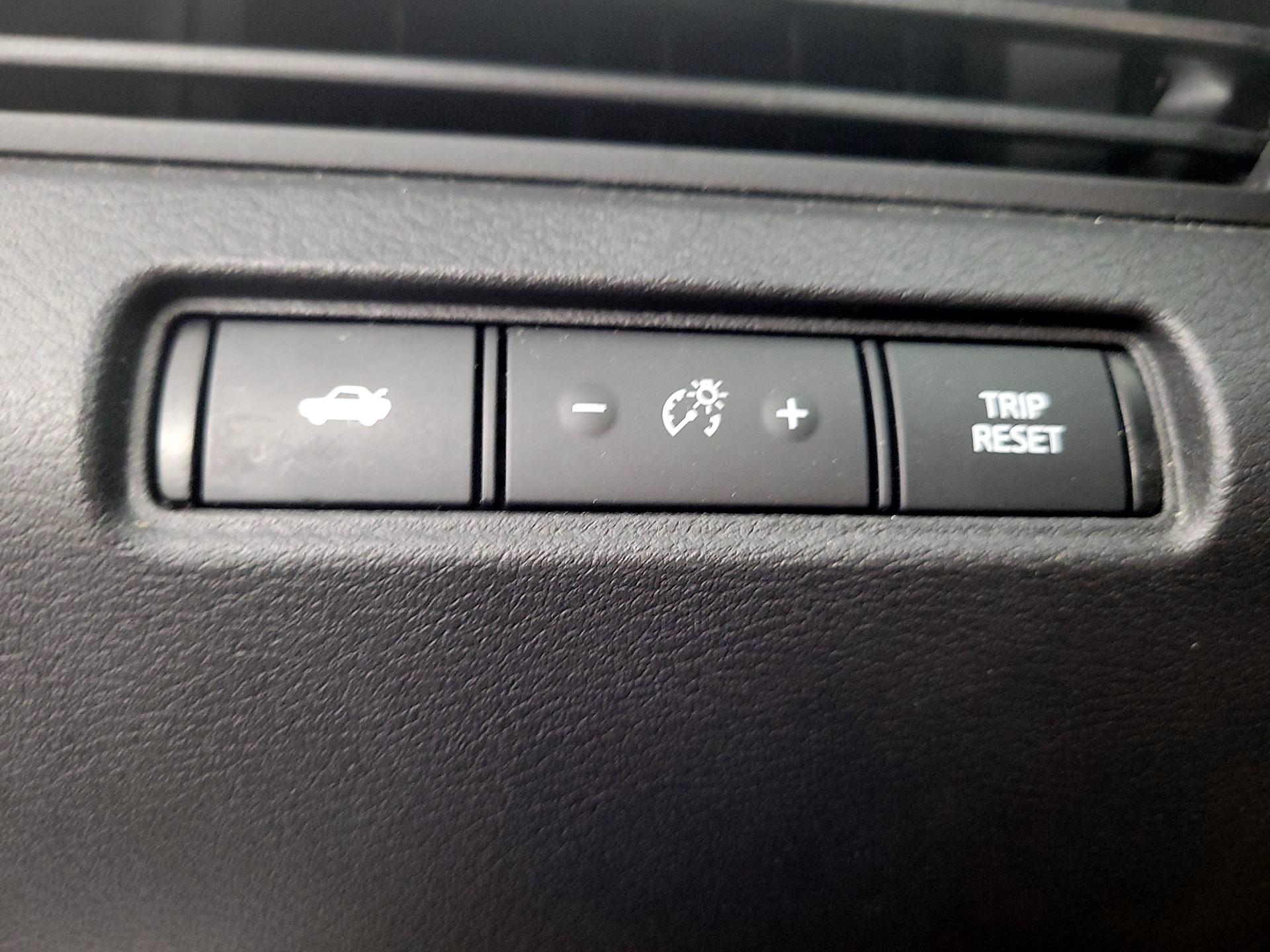 Thumbnail: 2020 Nissan Altima - 13