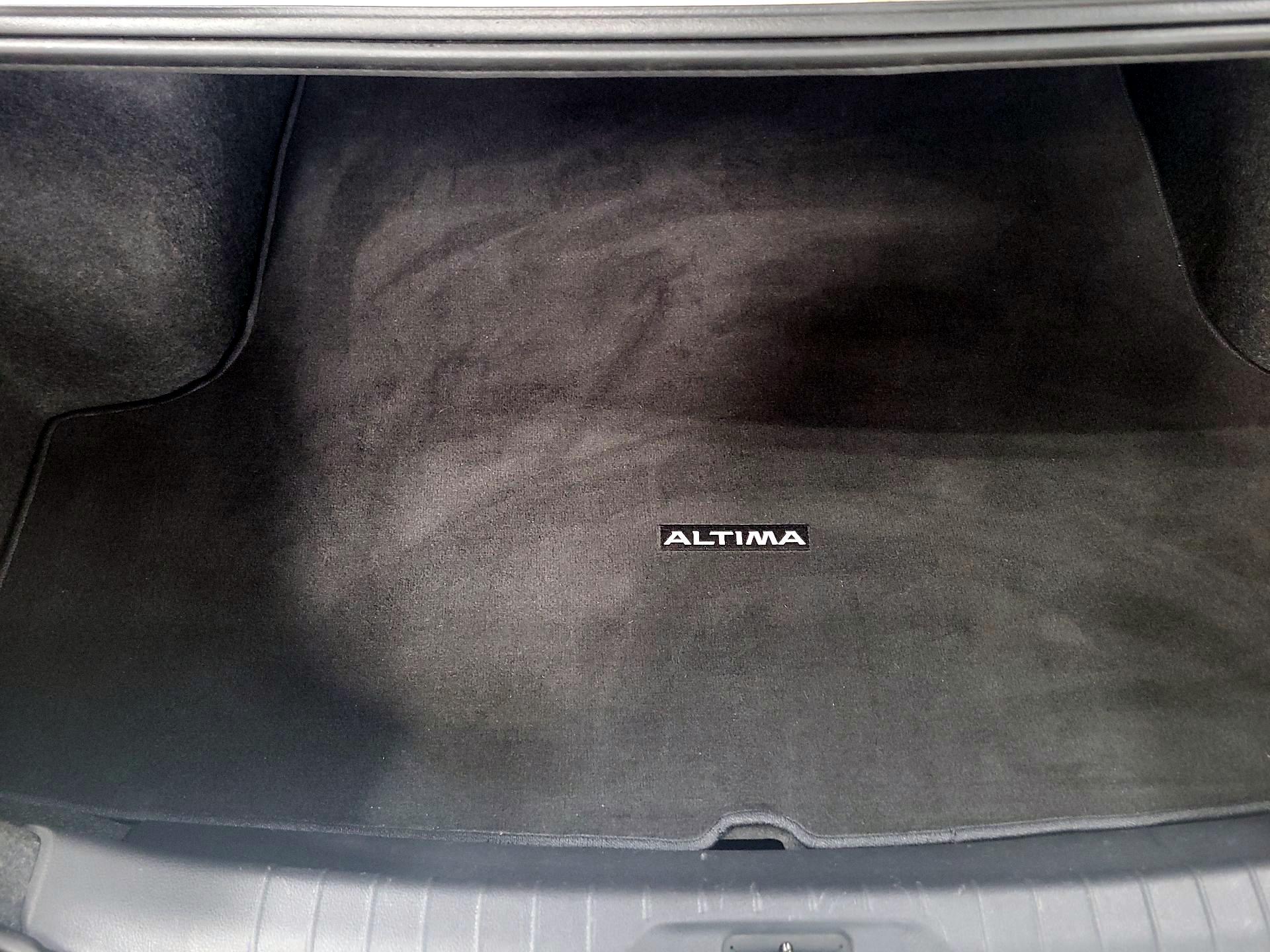 Thumbnail: 2020 Nissan Altima - 20