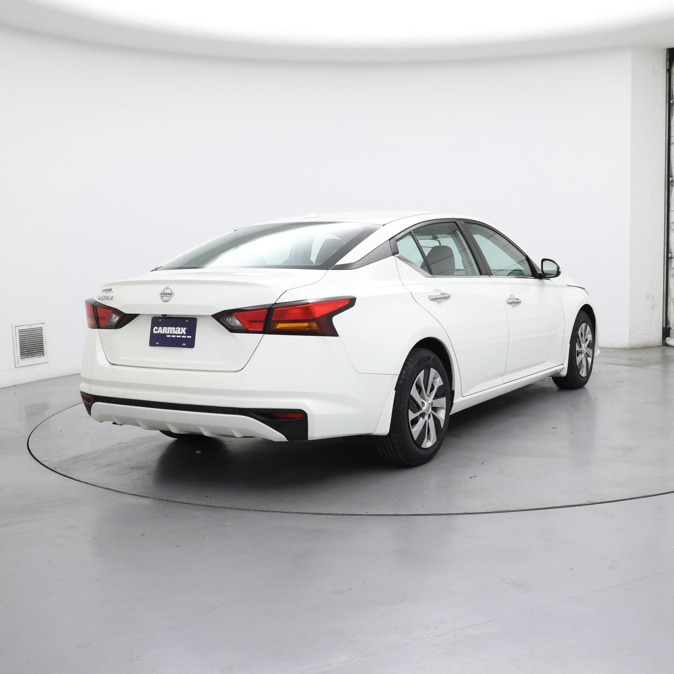 Thumbnail: 2020 Nissan Altima - 8