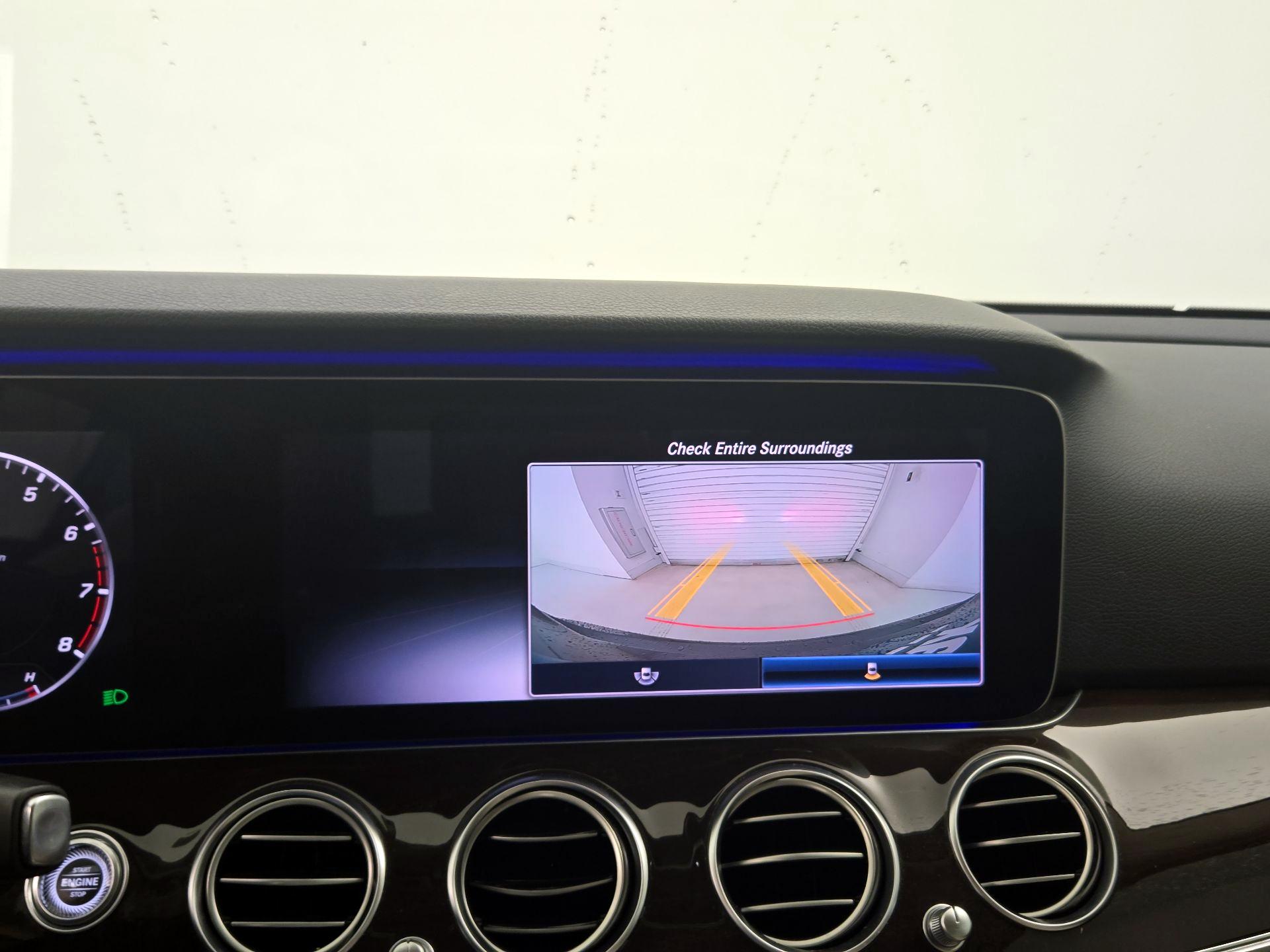 Thumbnail: 2020 Mercedes-Benz E-Class - 15