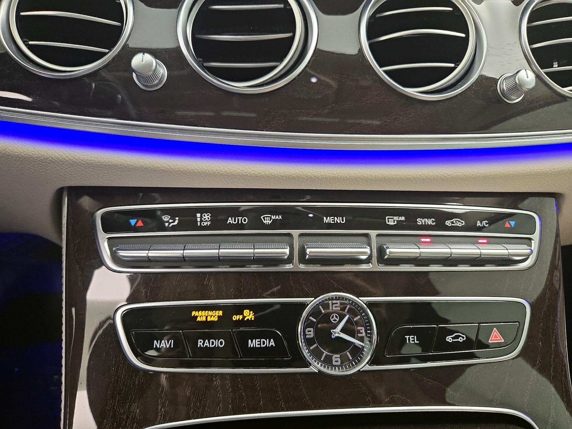 Thumbnail: 2020 Mercedes-Benz E-Class - 17