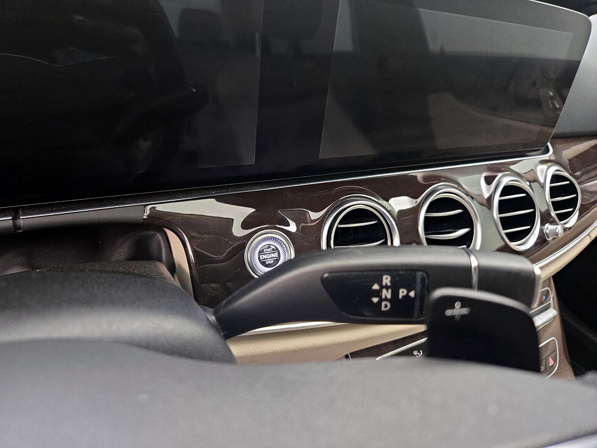 Thumbnail: 2020 Mercedes-Benz E-Class - 18