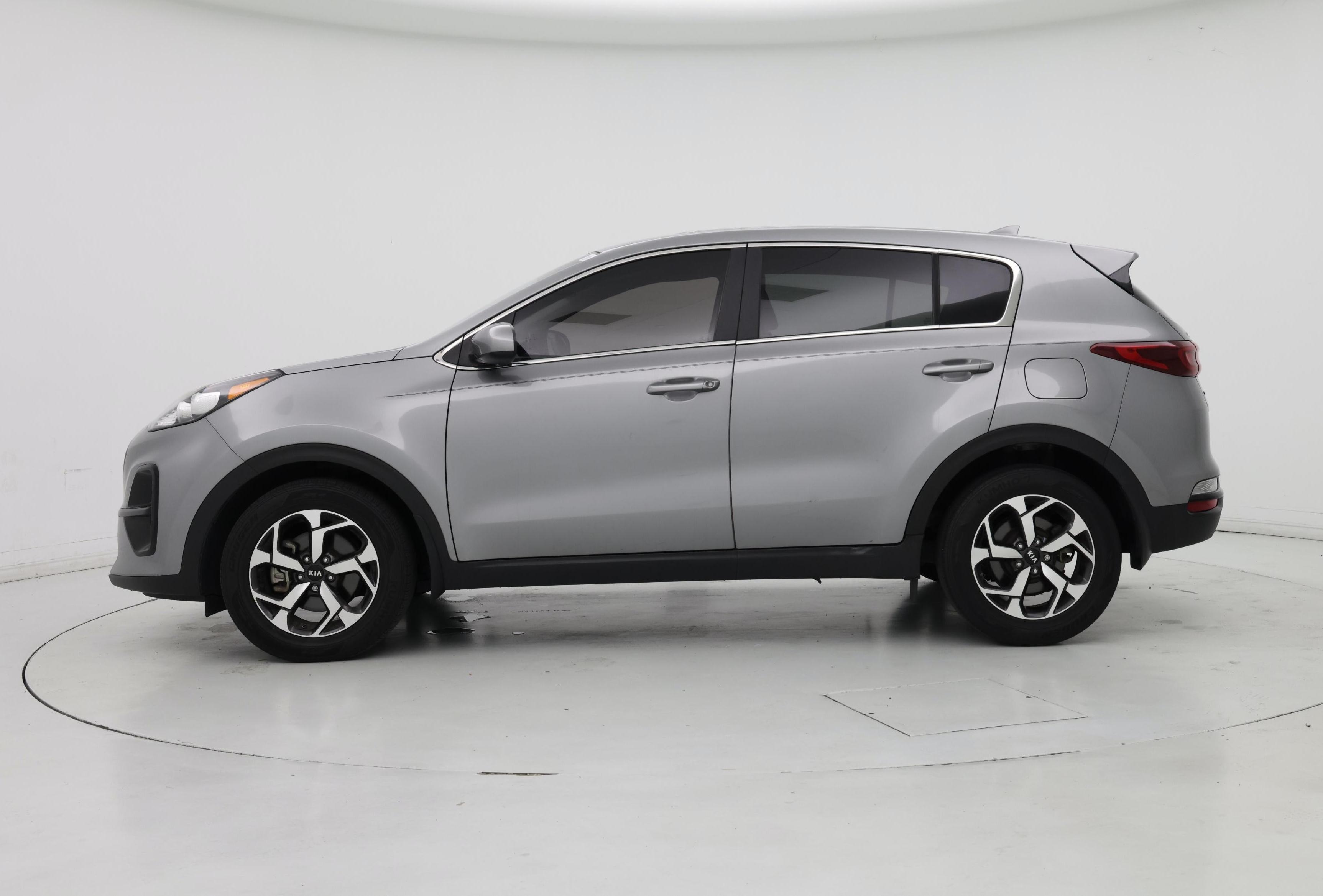 Thumbnail: 2021 Kia Sportage - 3
