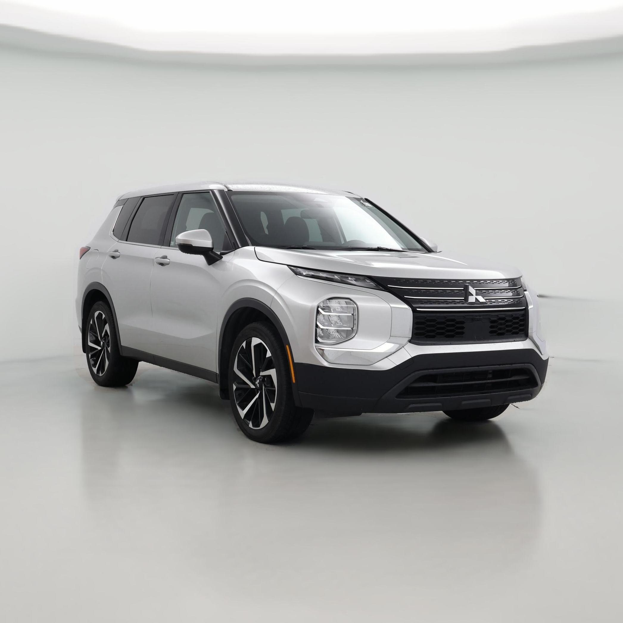 Thumbnail: 2022 Mitsubishi Outlander - 1