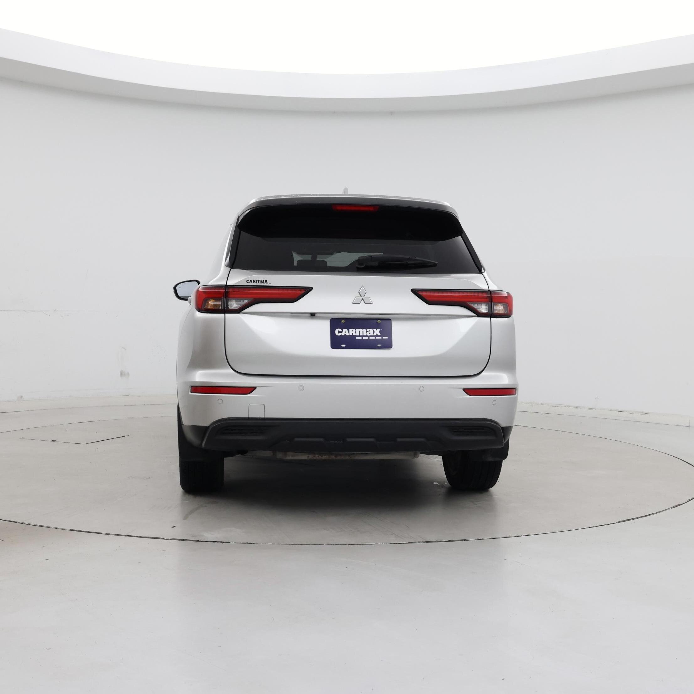 Thumbnail: 2022 Mitsubishi Outlander - 6